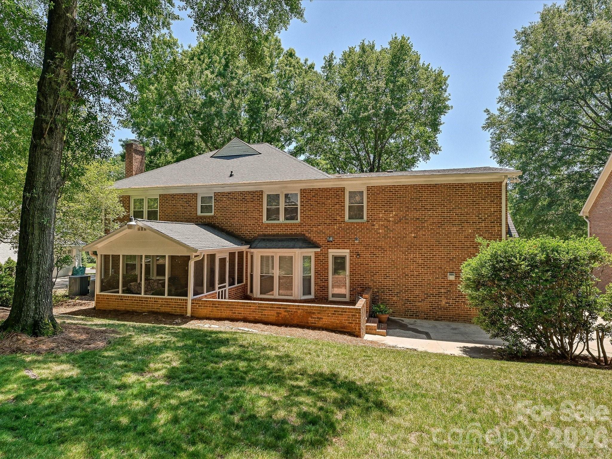 7933 Sunnyvale Lane — Charlotte