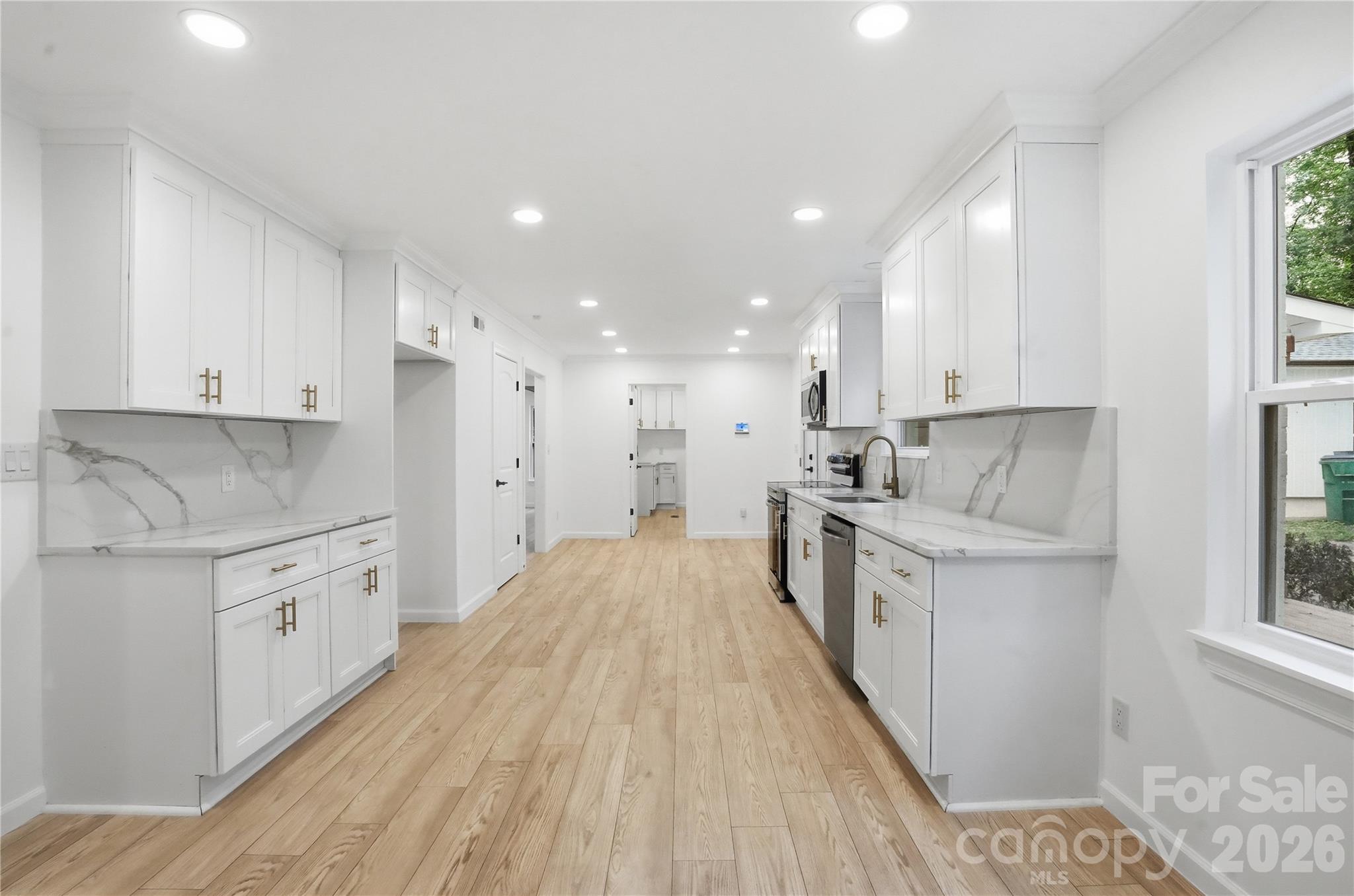 5910 Grosner Place — Charlotte