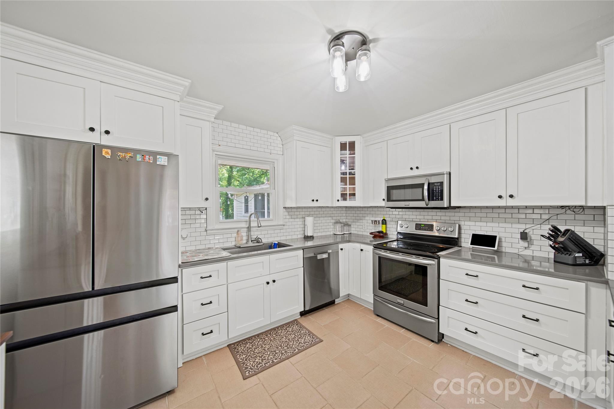 600 Mcadenville Road — Lowell