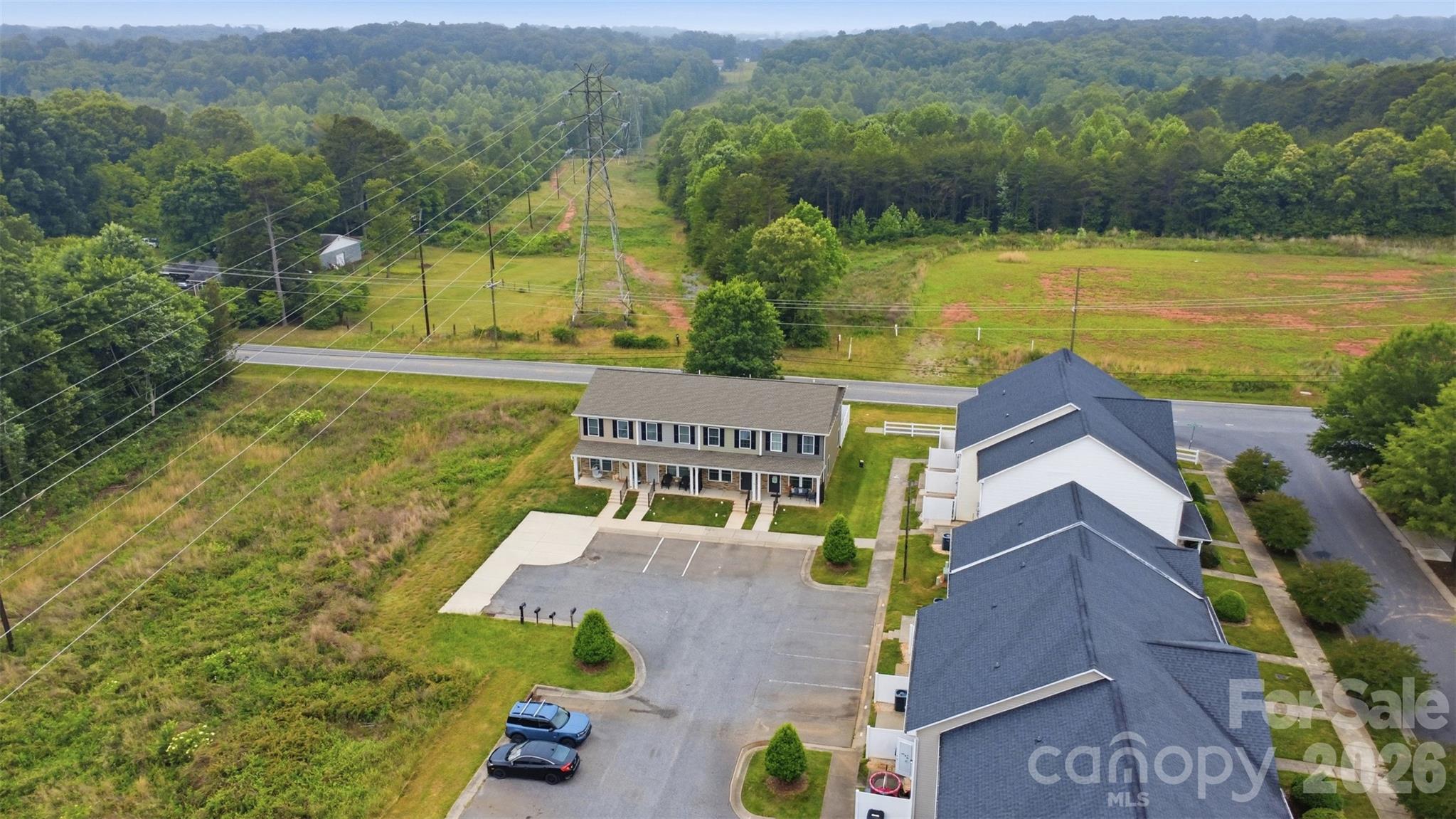 1629 Oak Leaf Drive — Hickory