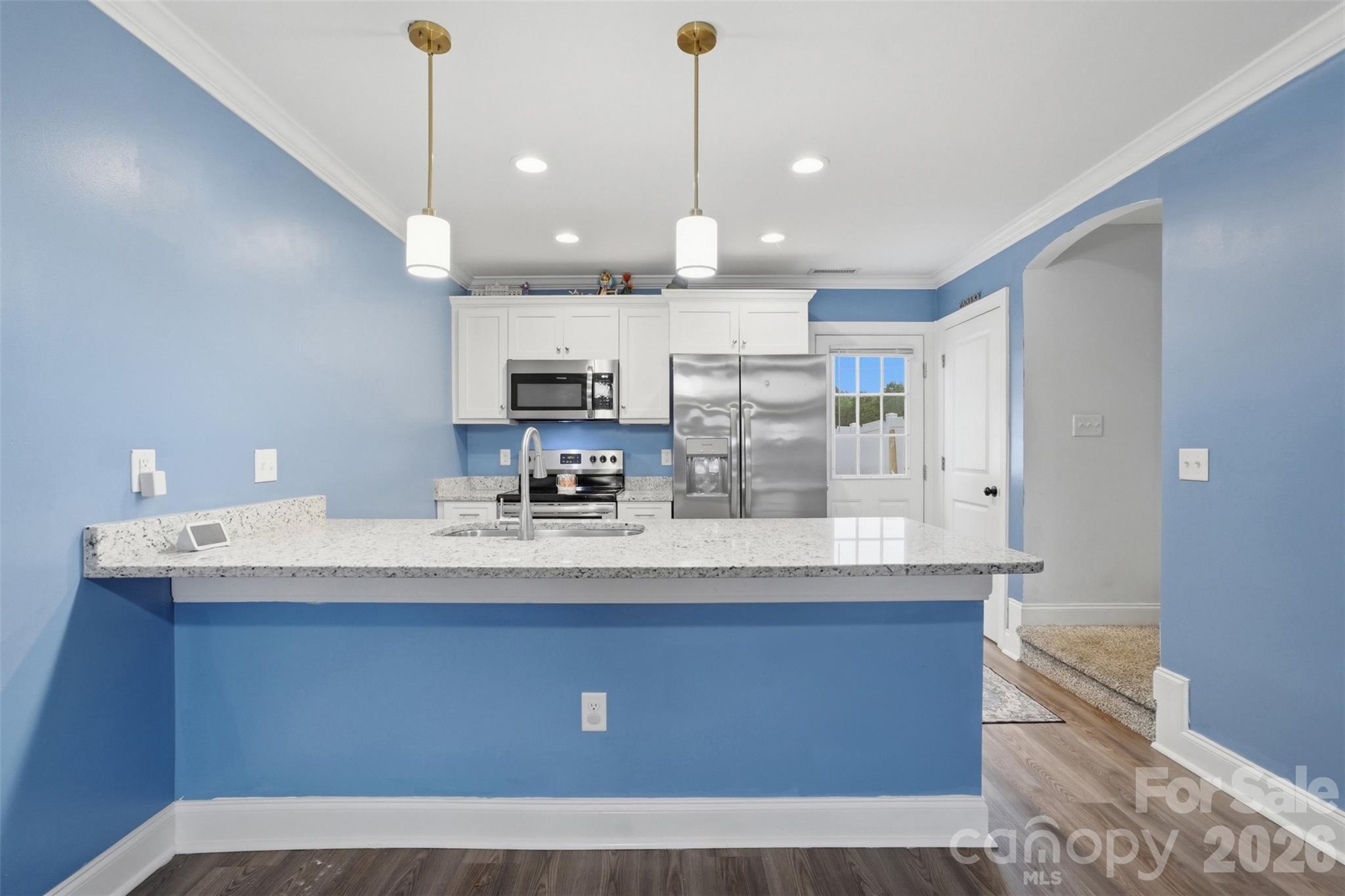 1629 Oak Leaf Drive — Hickory