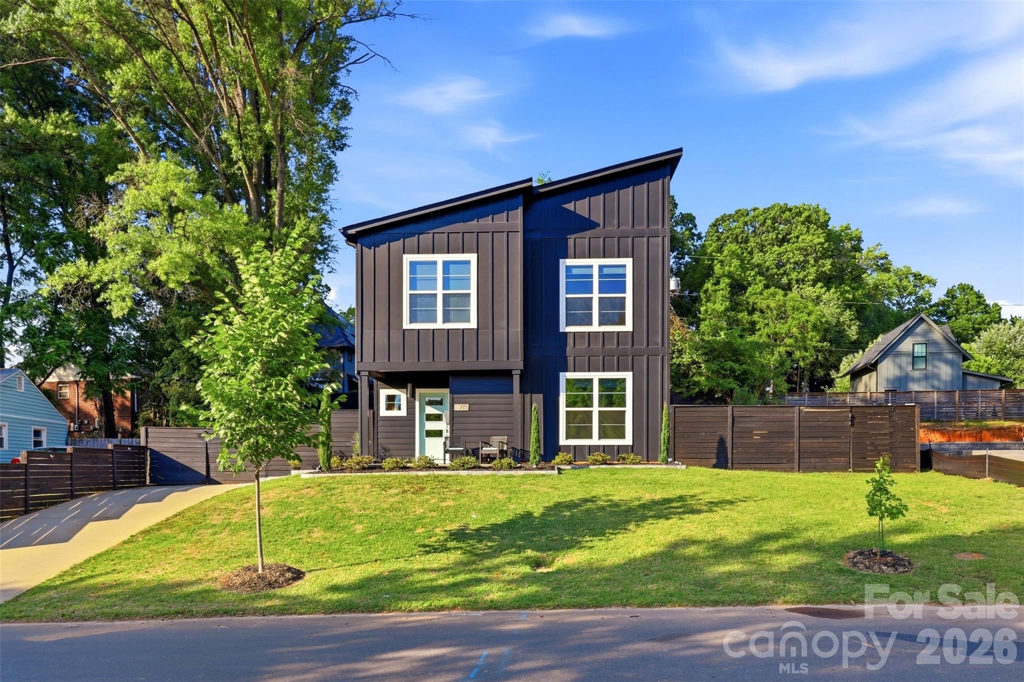 715 E 28th Street — Charlotte