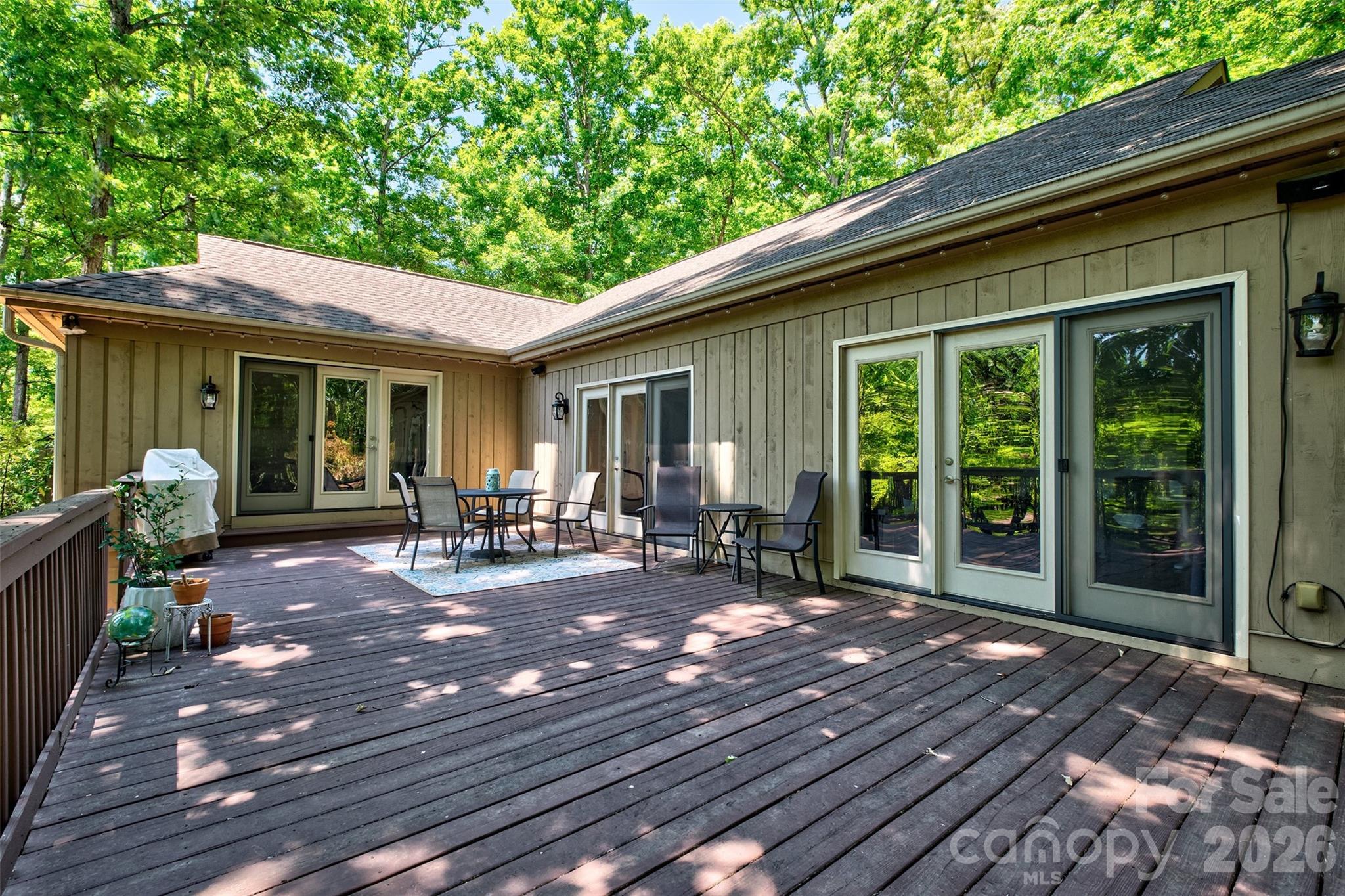 6 Honeysuckle Woods — Lake Wylie