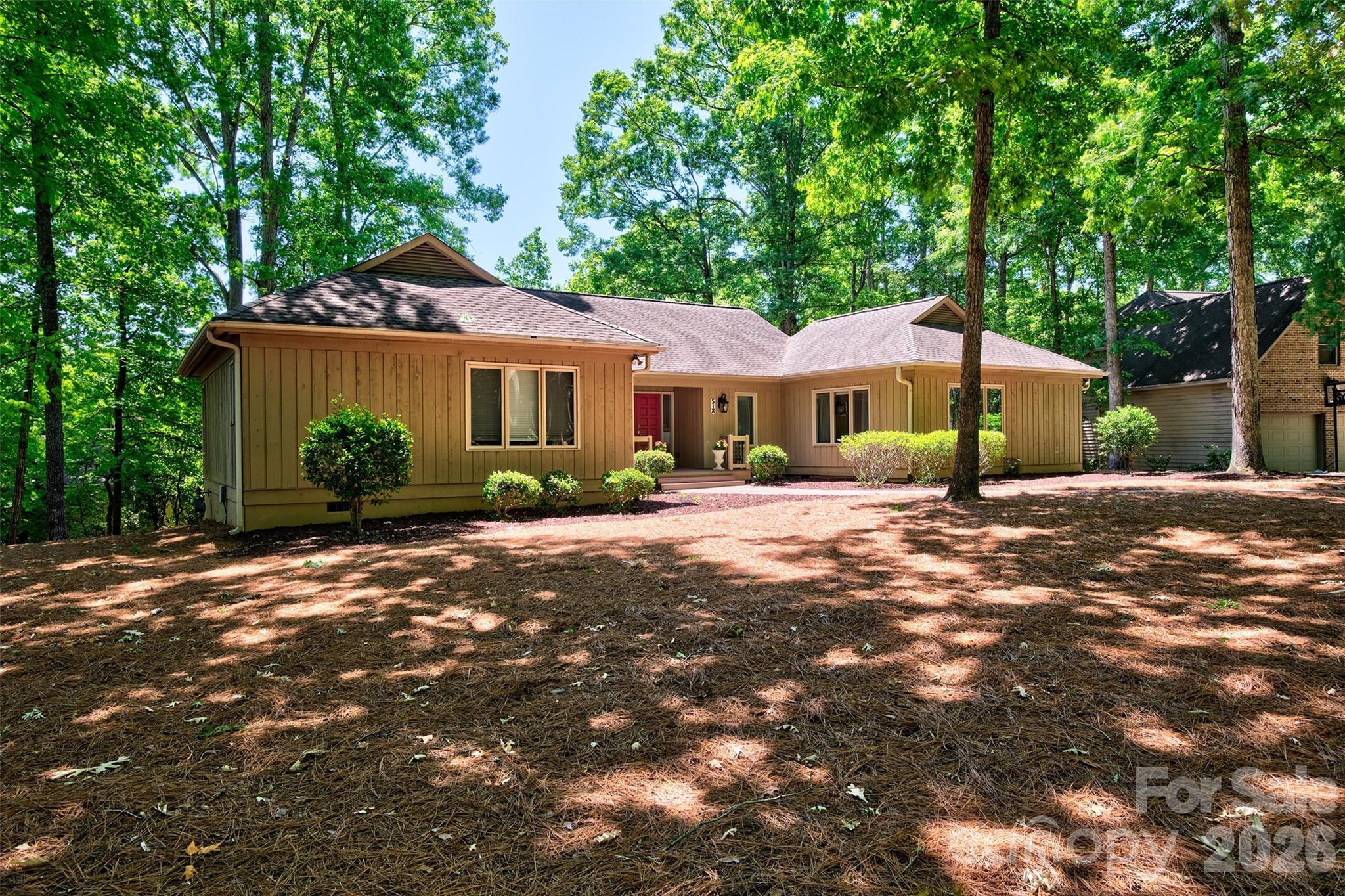 6 Honeysuckle Woods — Lake Wylie