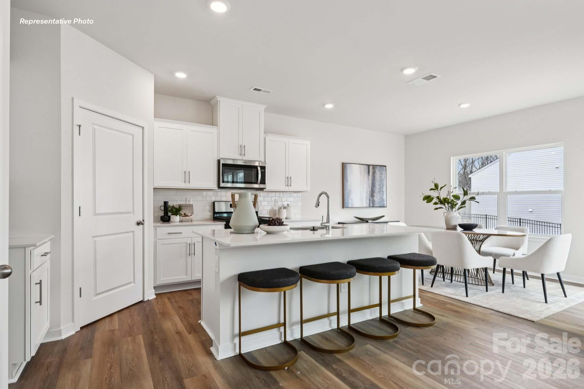 662 13th Avenue Drive NE — Hickory
