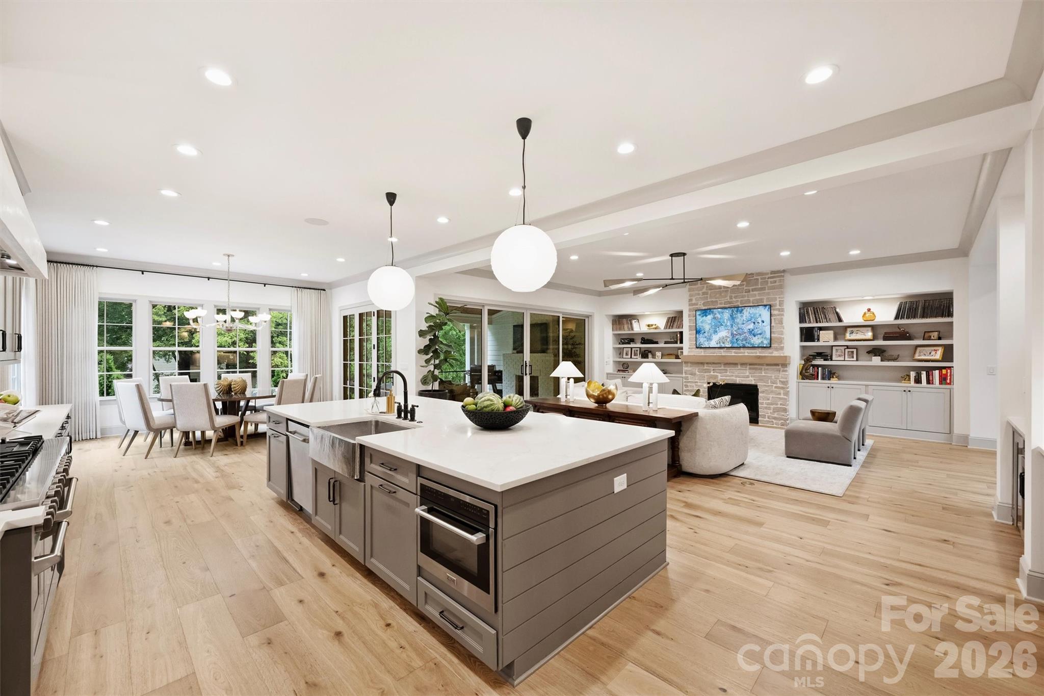 1525 Lynway Drive — Charlotte