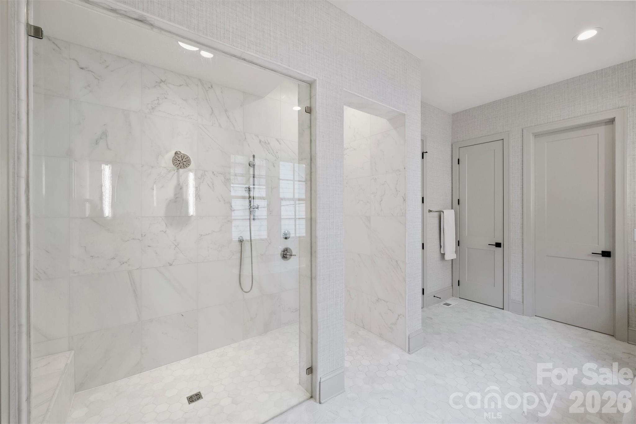 1525 Lynway Drive — Charlotte
