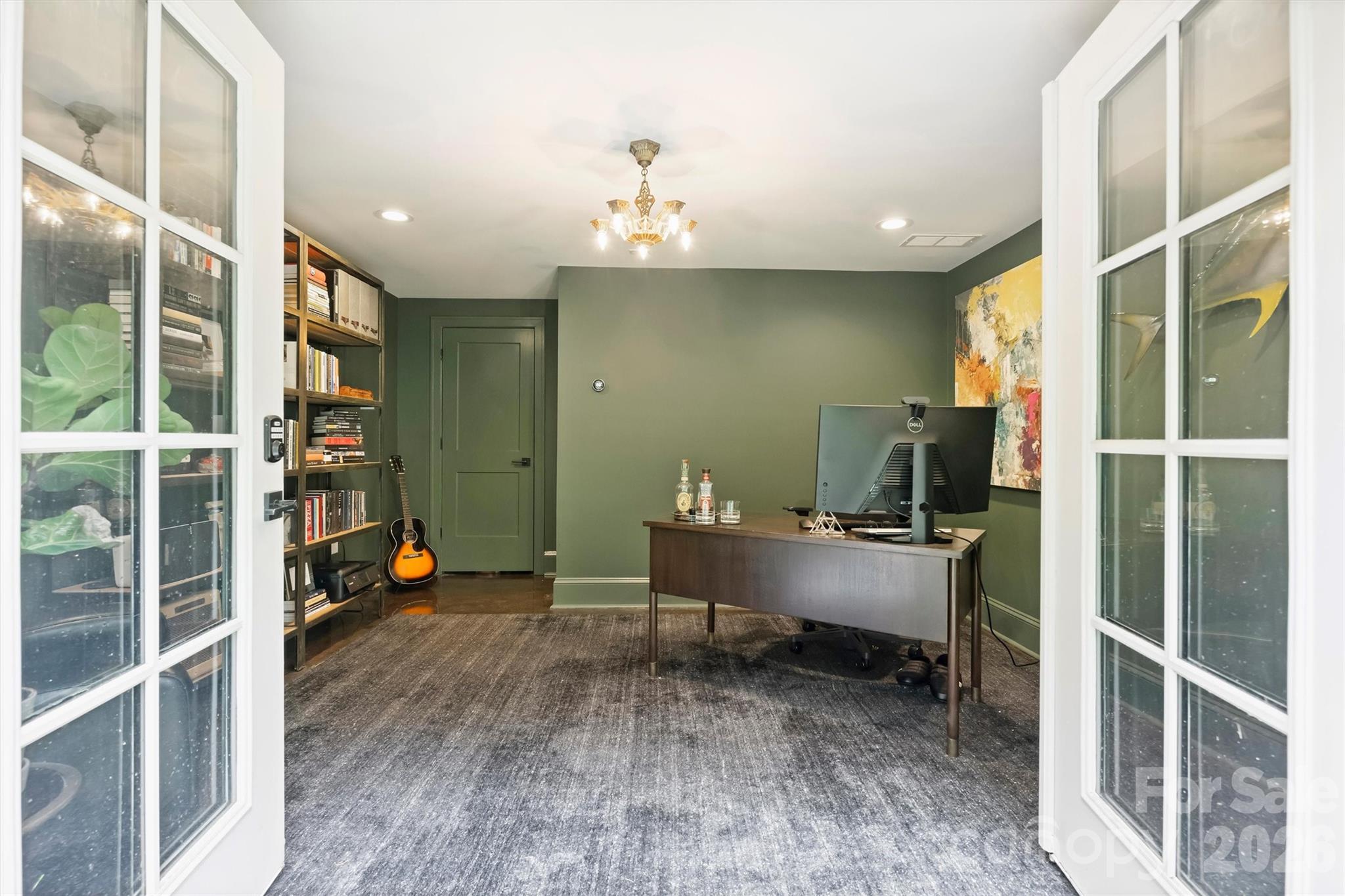 1525 Lynway Drive — Charlotte