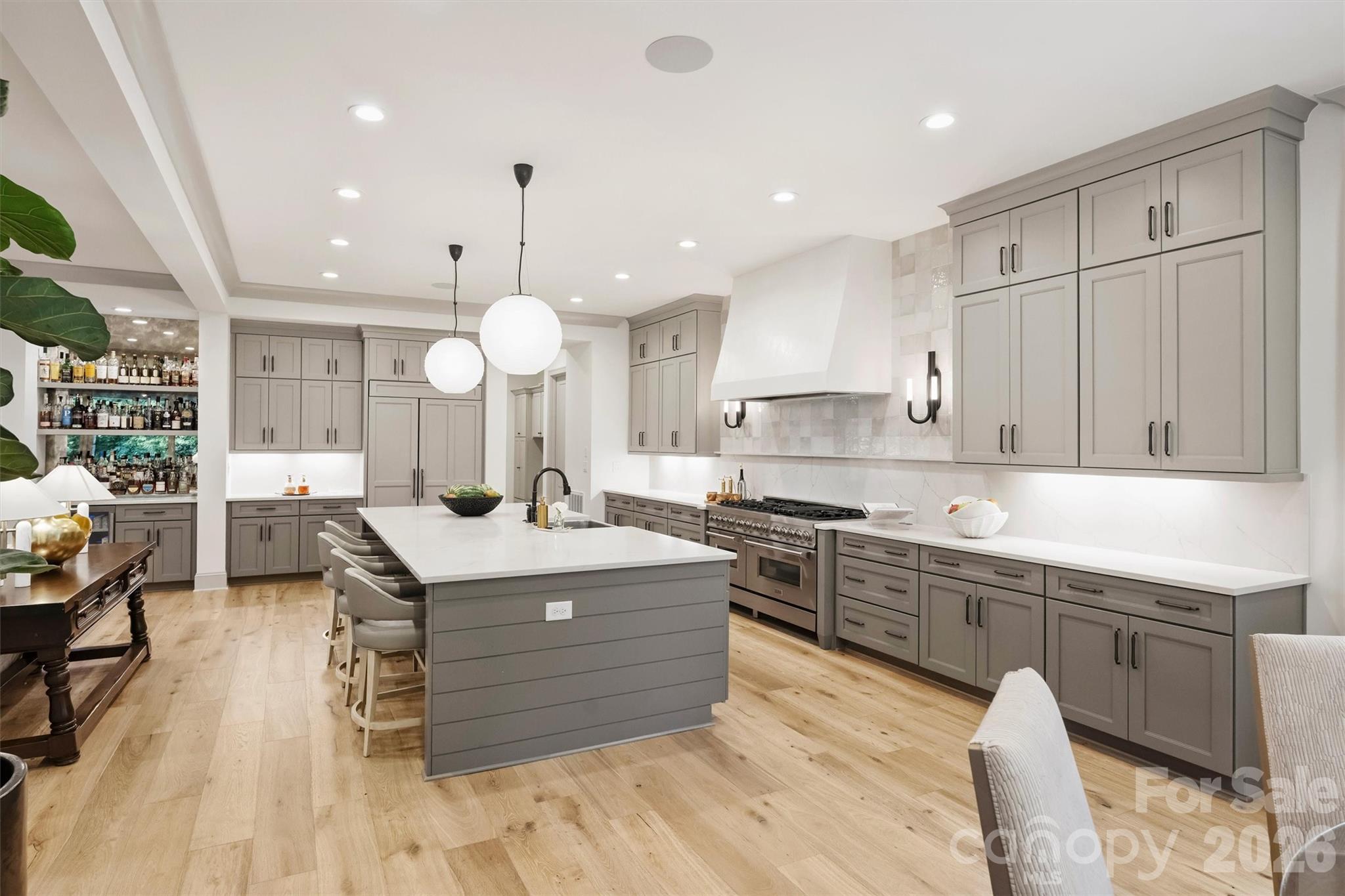 1525 Lynway Drive — Charlotte