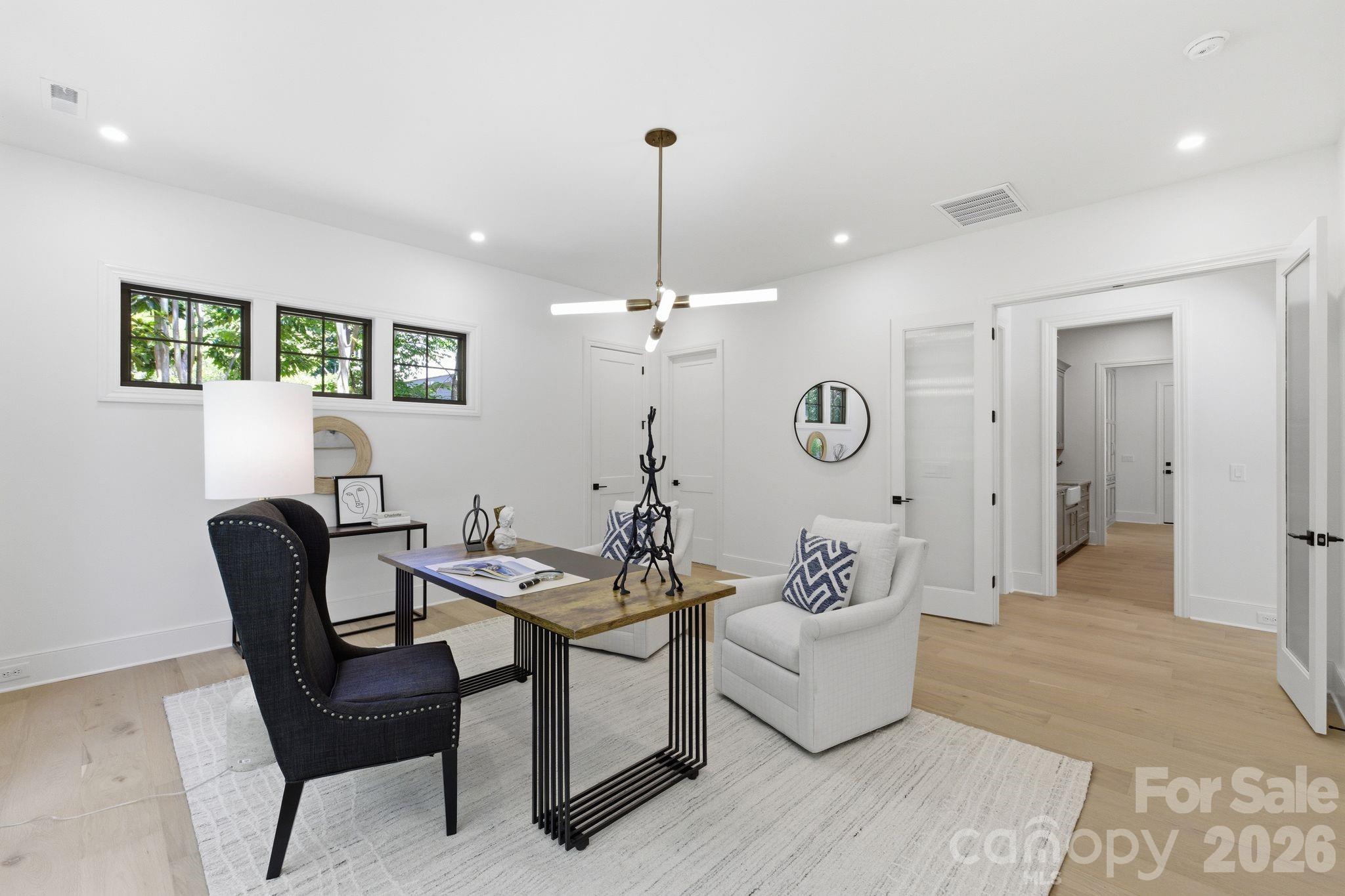 3028 Eastham Lane — Charlotte