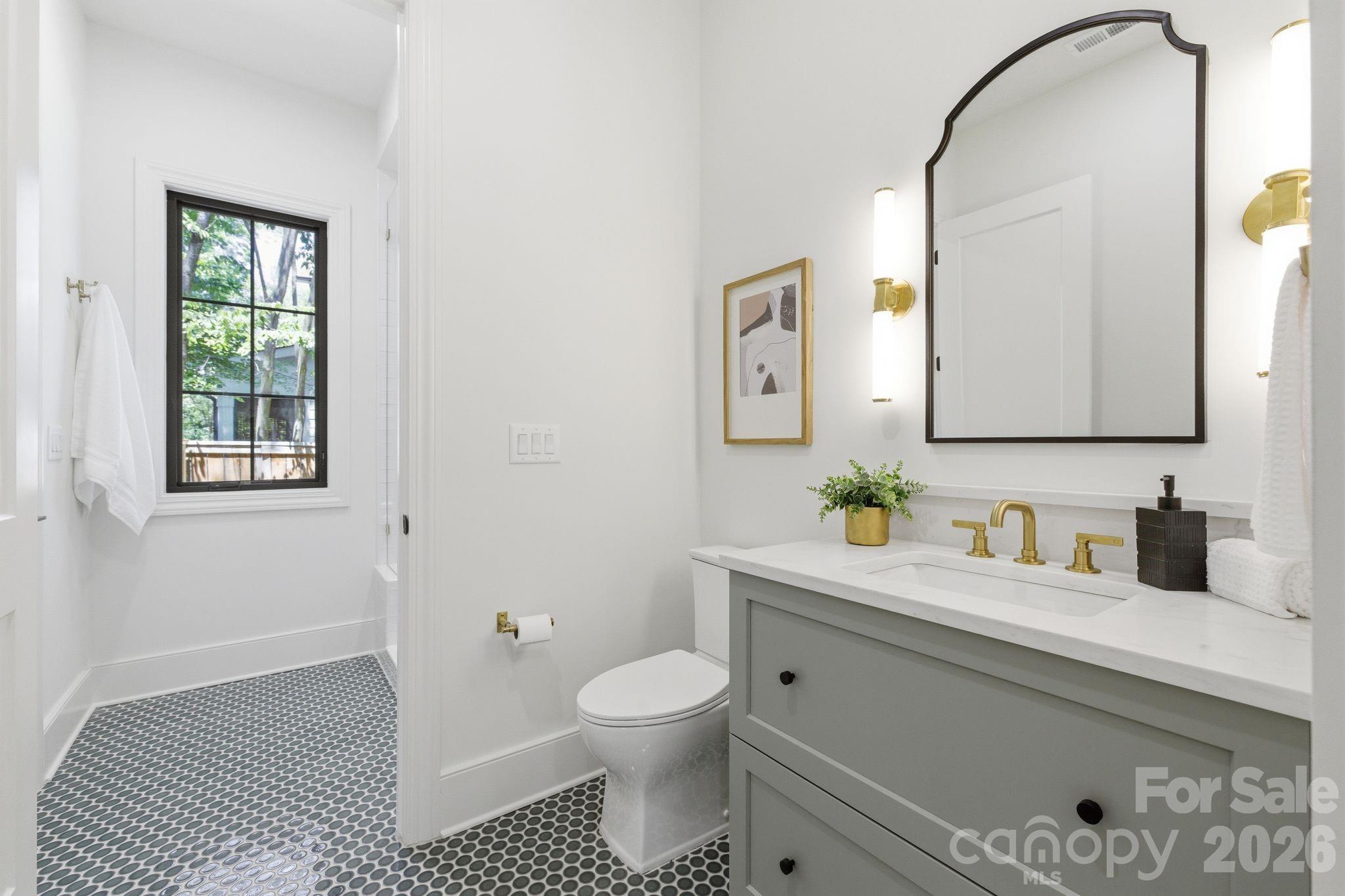 3028 Eastham Lane — Charlotte
