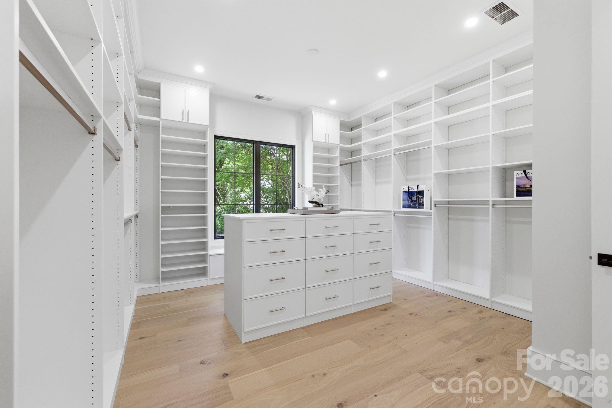 3028 Eastham Lane — Charlotte