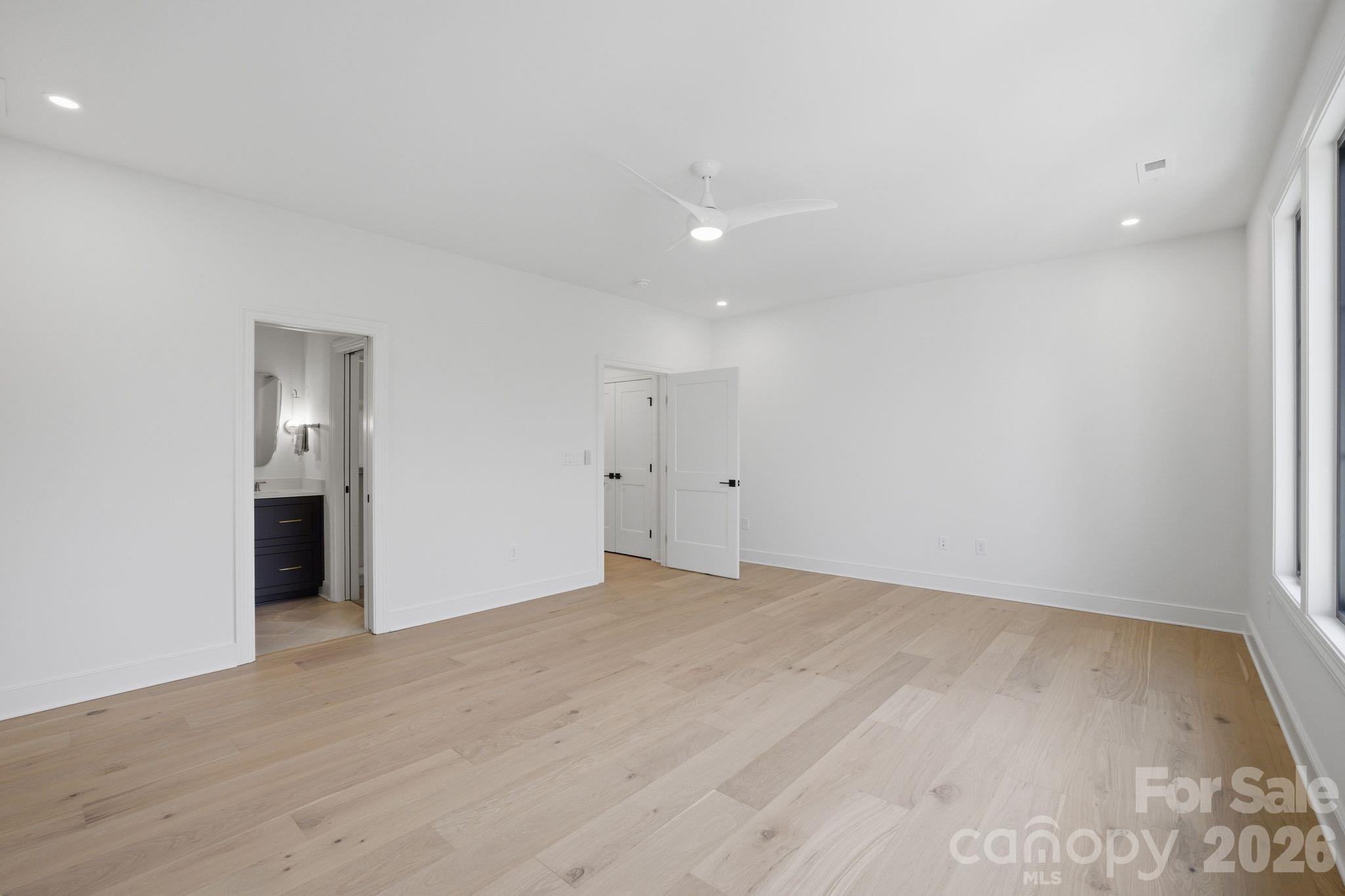 3028 Eastham Lane — Charlotte
