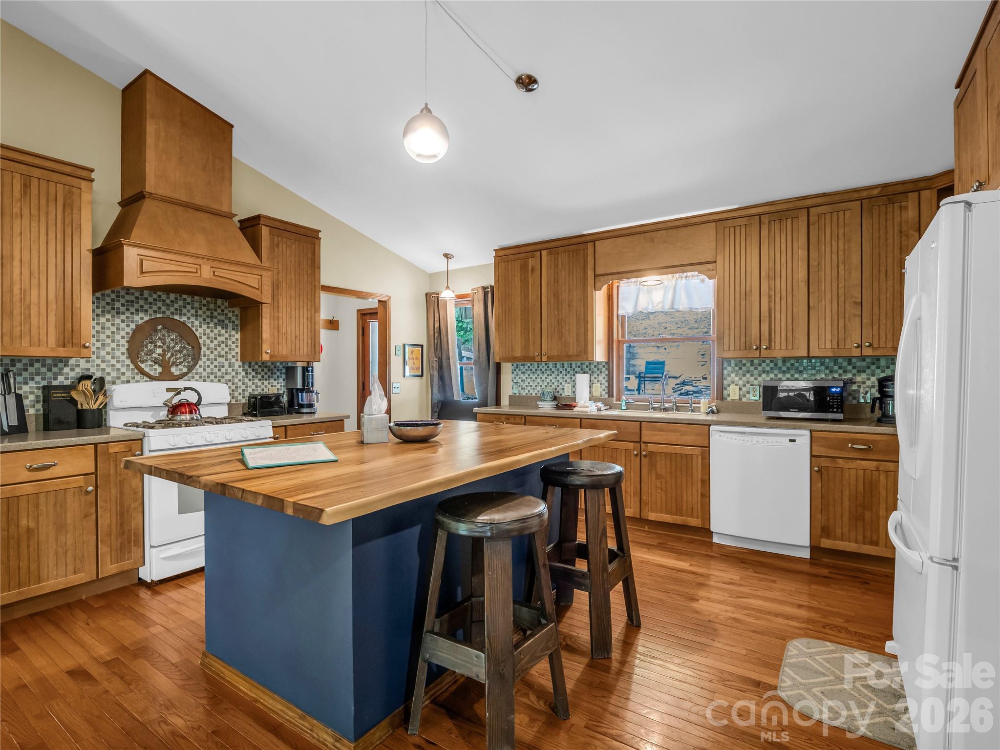 122 Raptor Court — Lake Lure