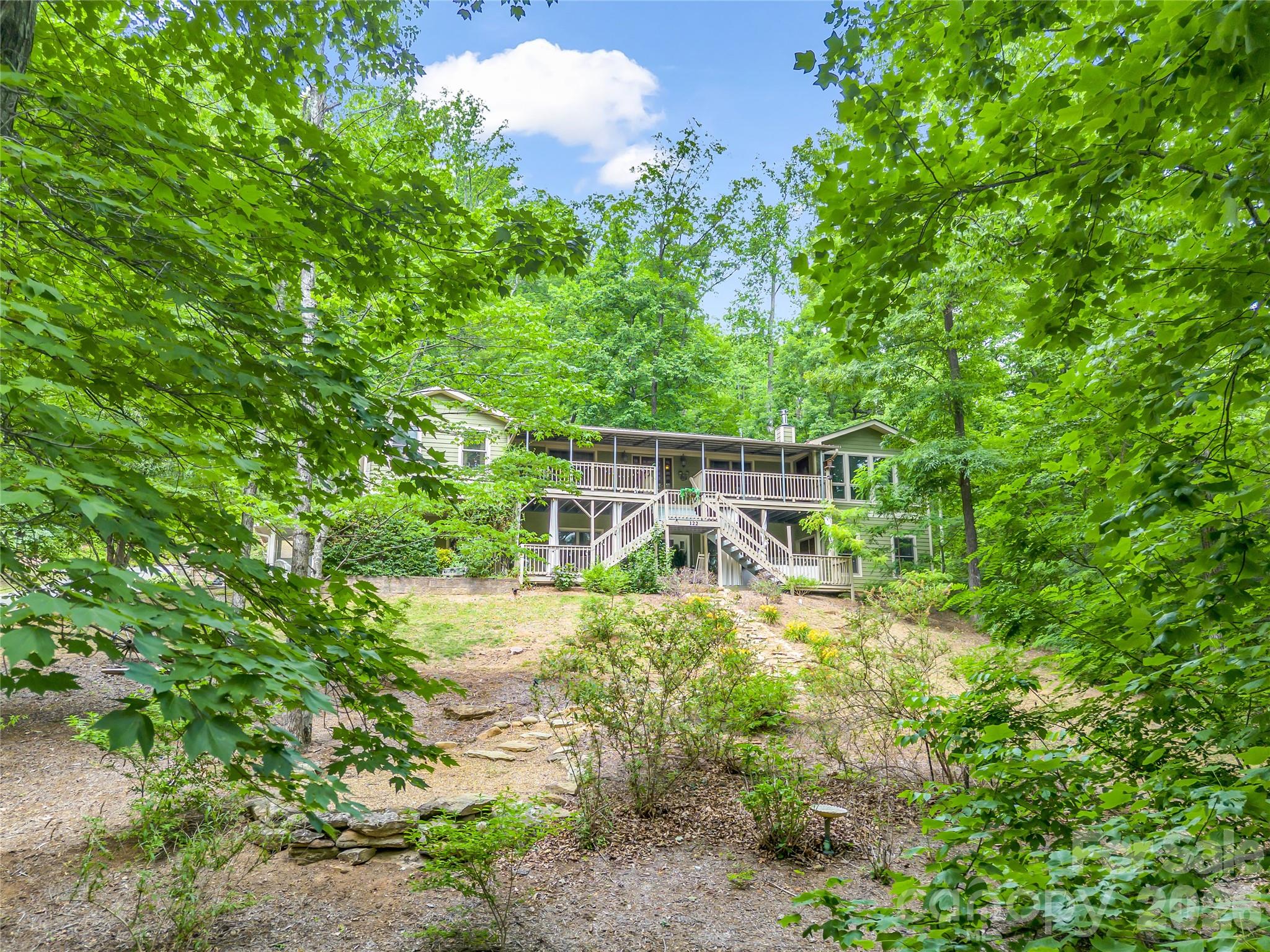 122 Raptor Court — Lake Lure