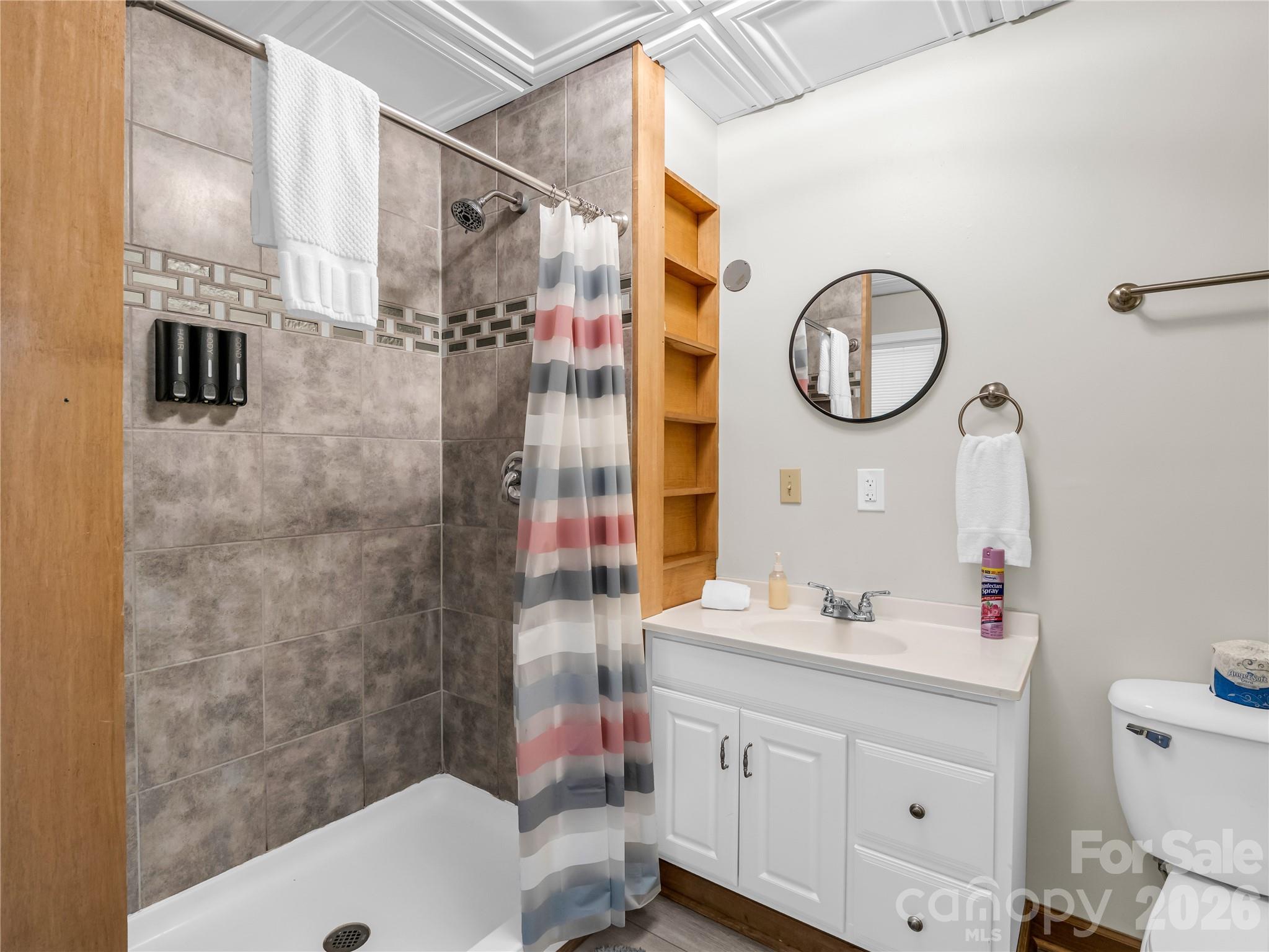122 Raptor Court — Lake Lure
