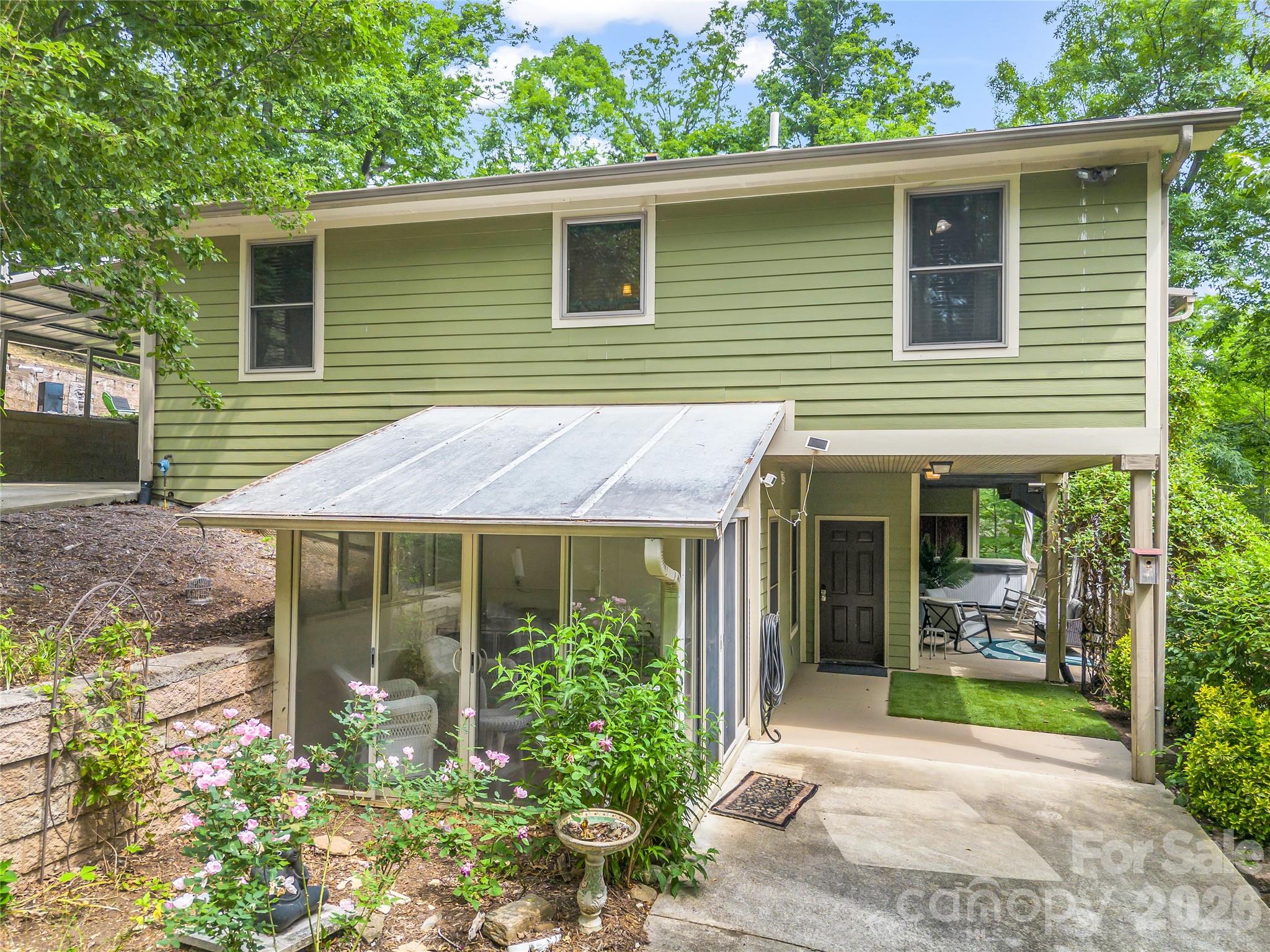 122 Raptor Court — Lake Lure