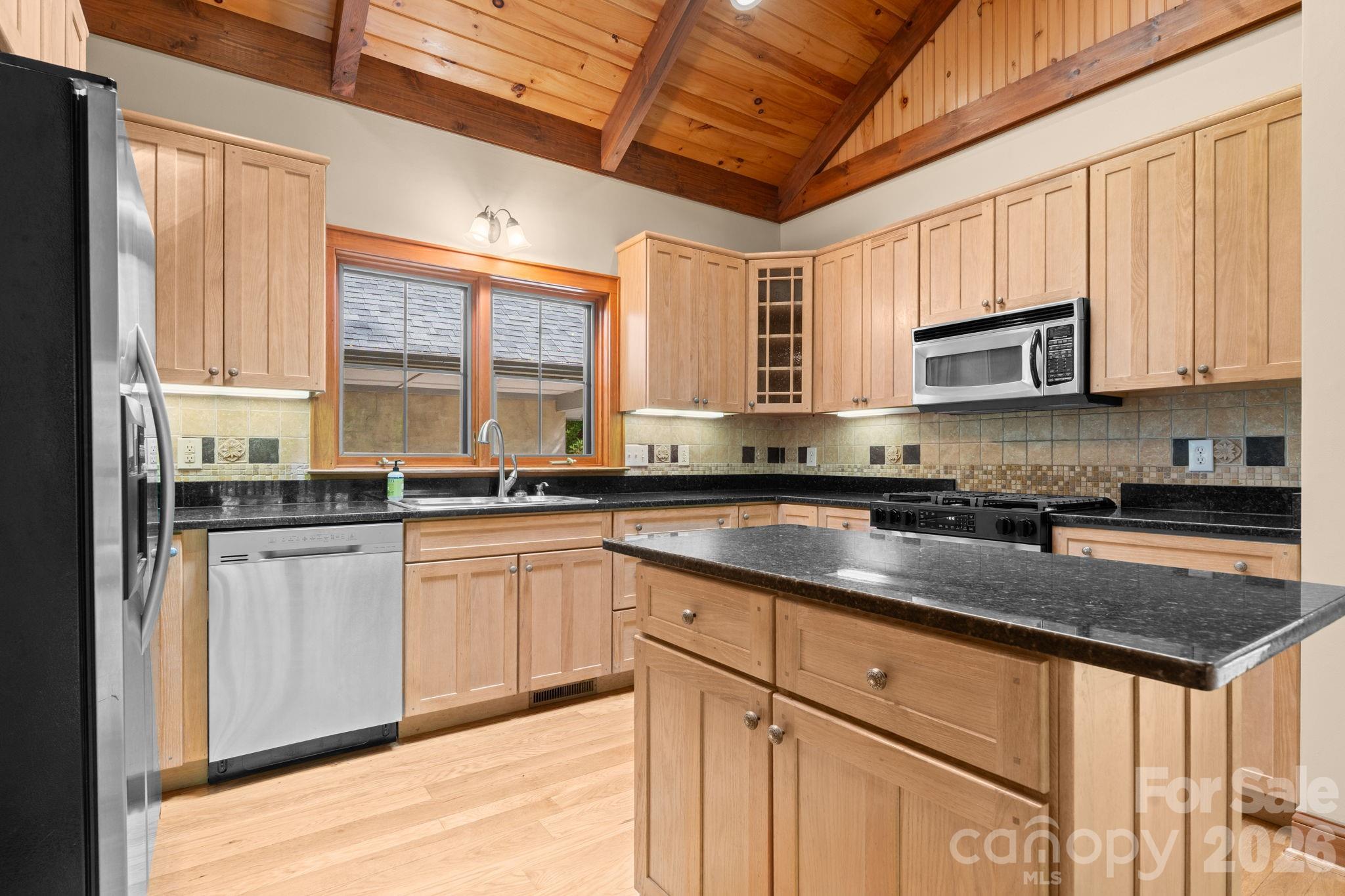 373 The Settlement Road — Boone