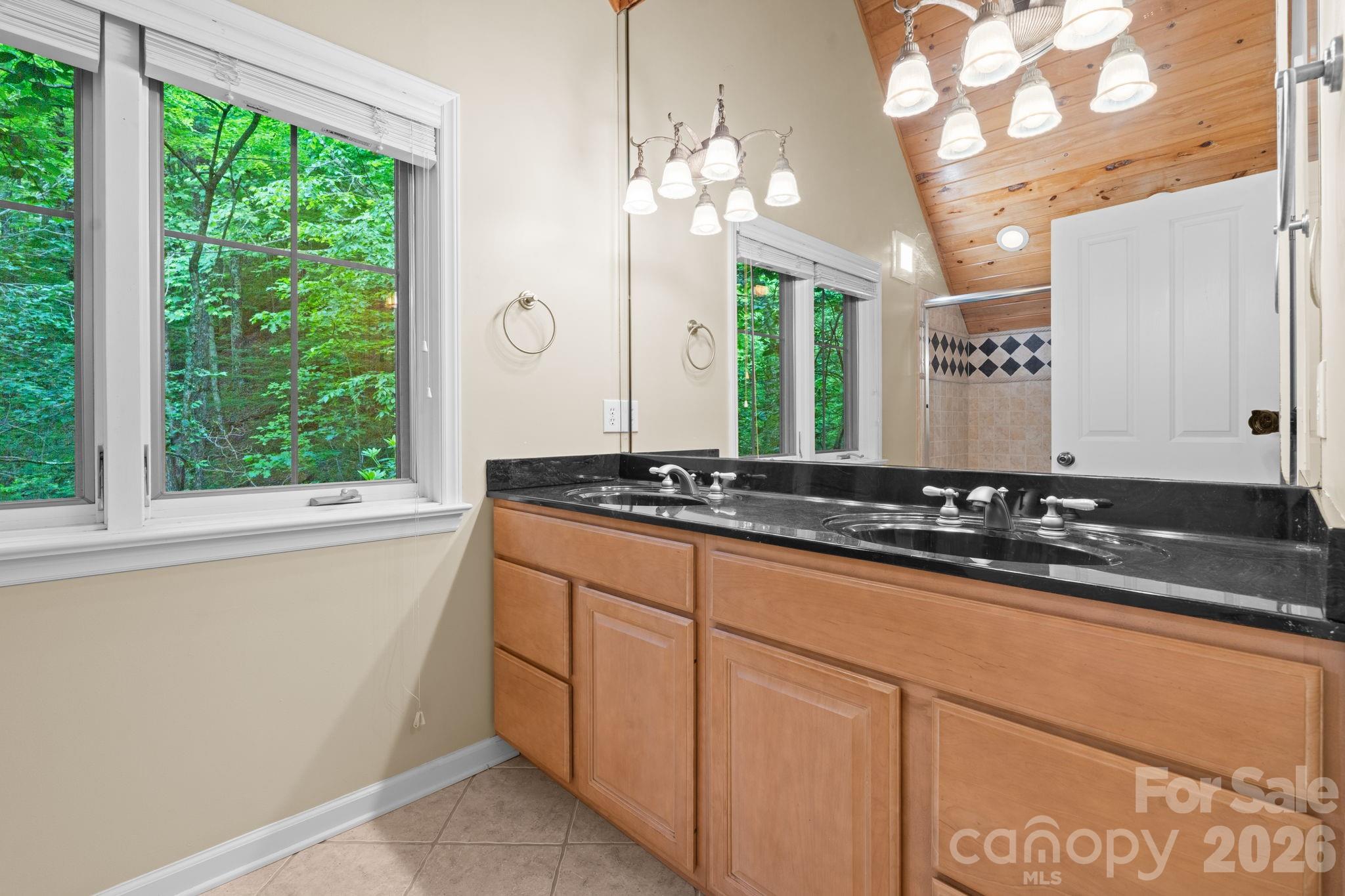 373 The Settlement Road — Boone