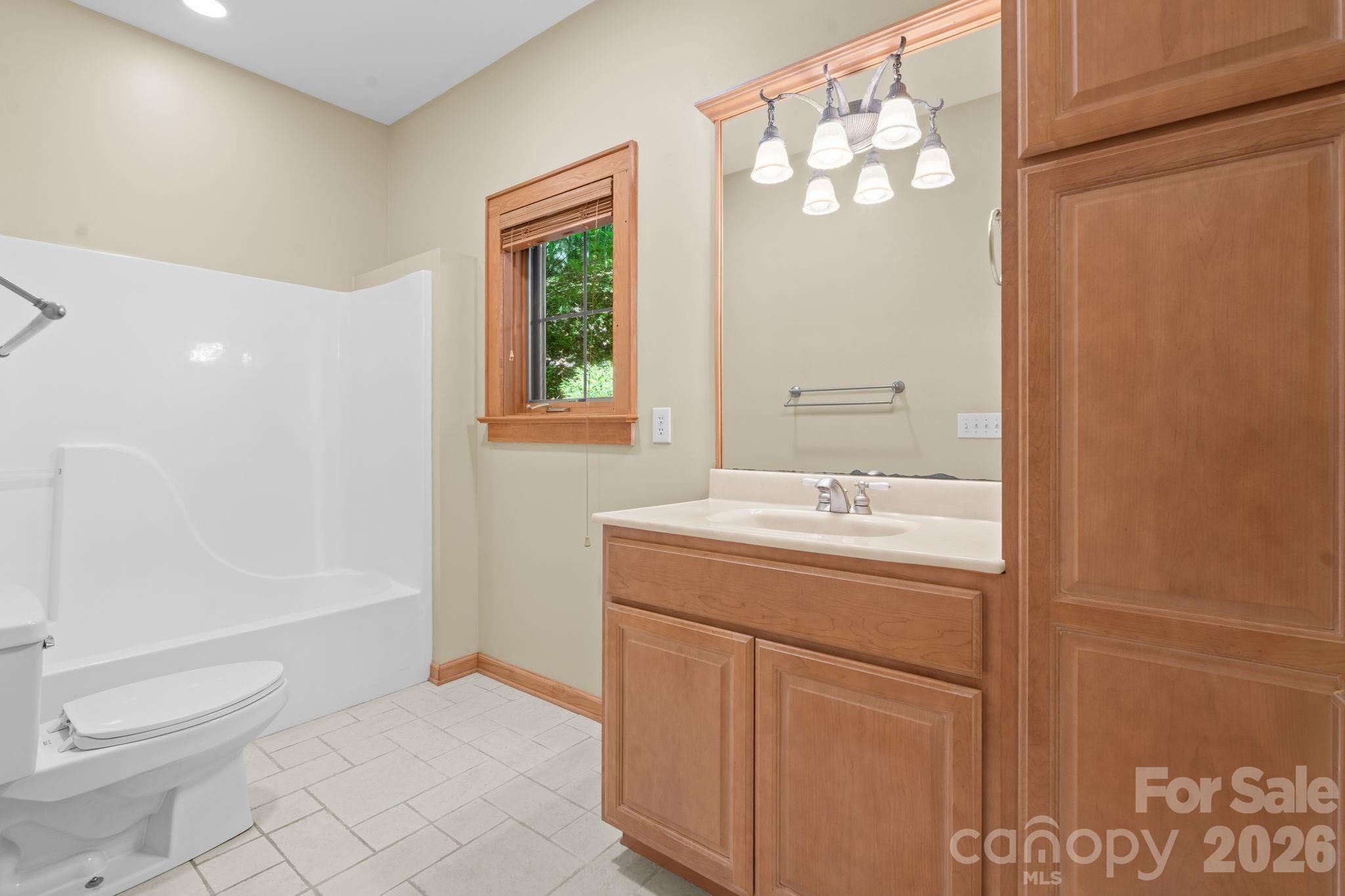 373 The Settlement Road — Boone