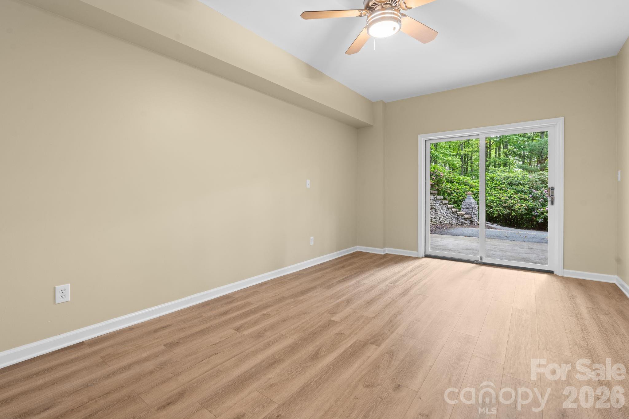 373 The Settlement Road — Boone