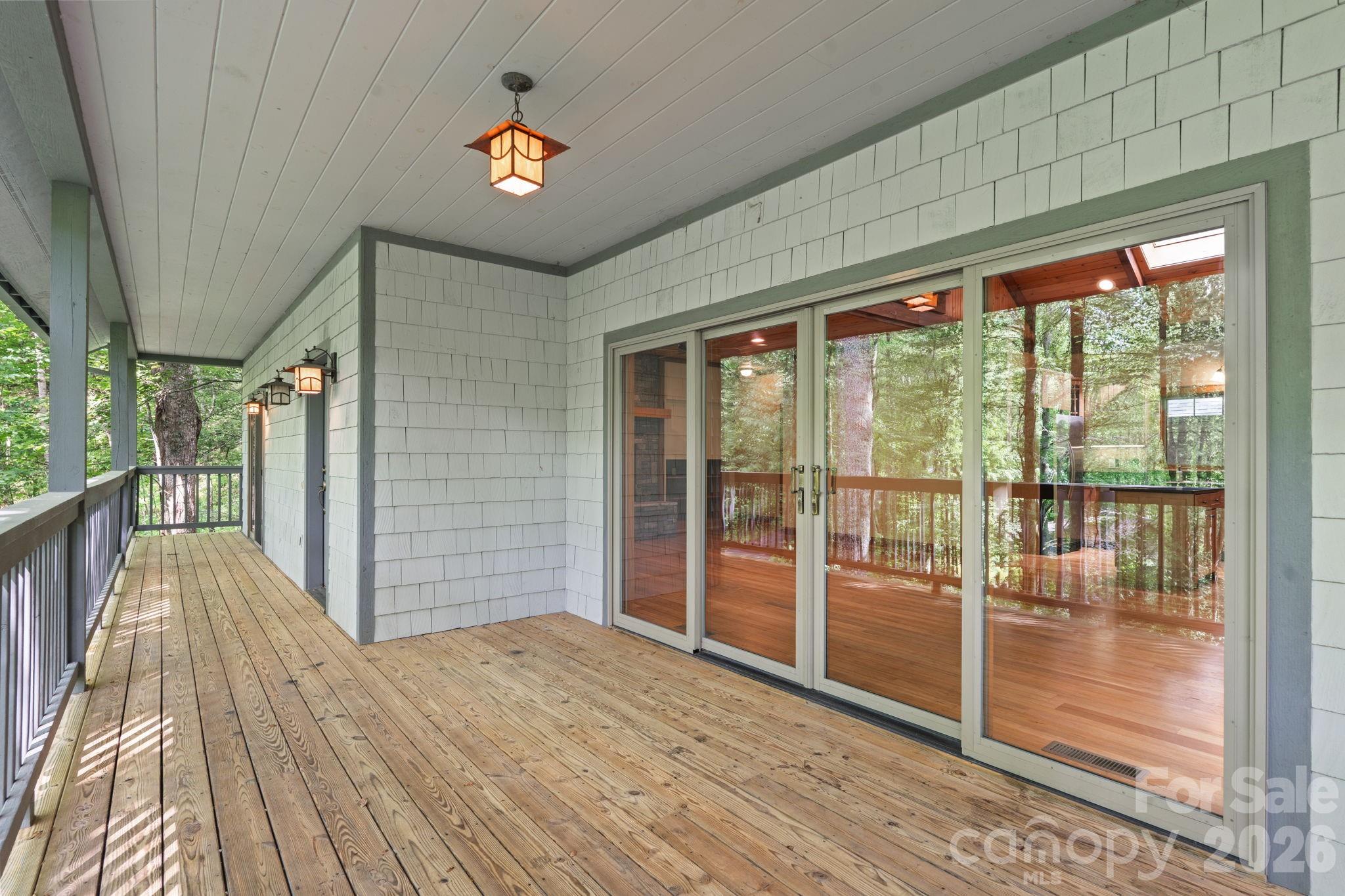 373 The Settlement Road — Boone