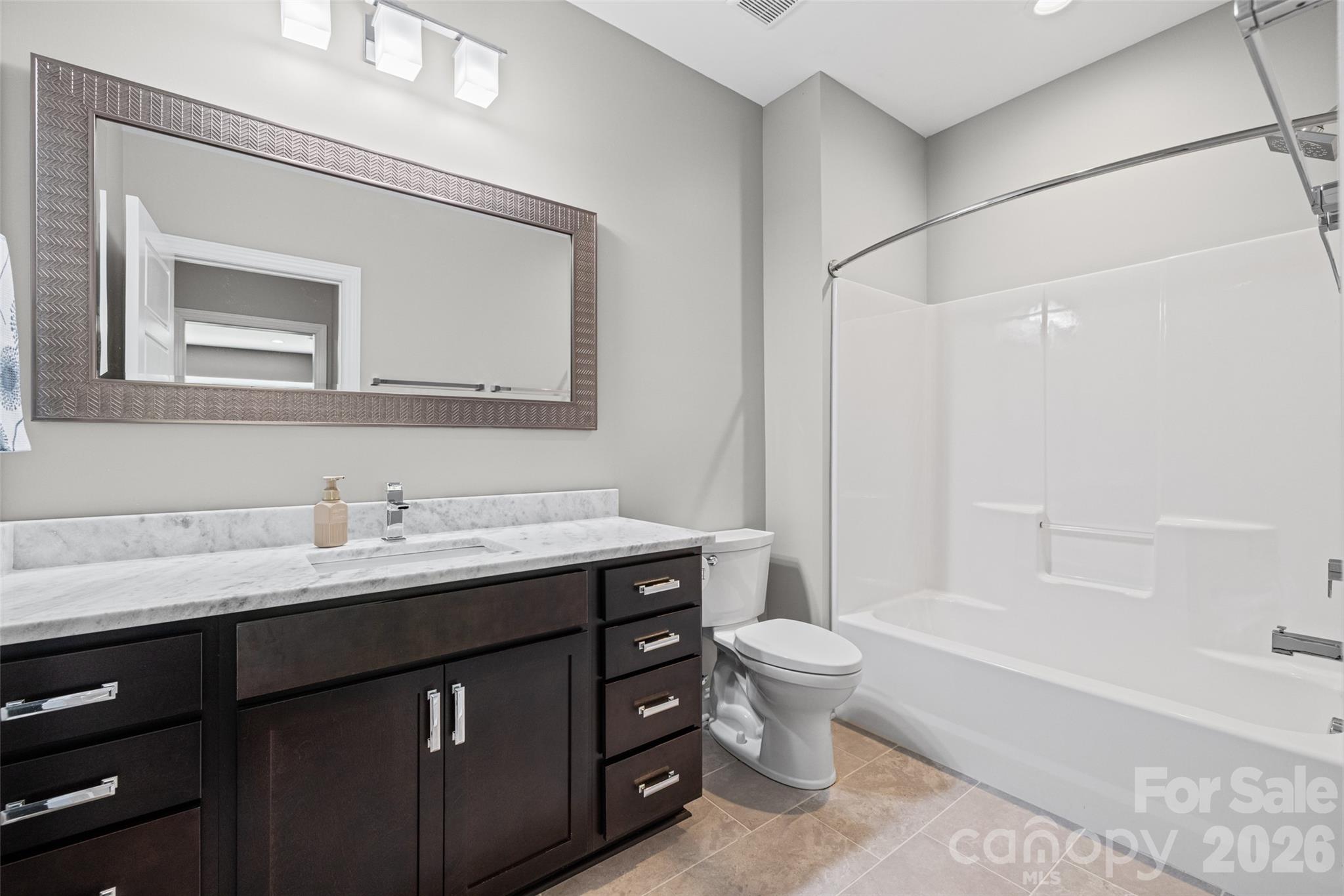 3522 Aqua Point Drive — York