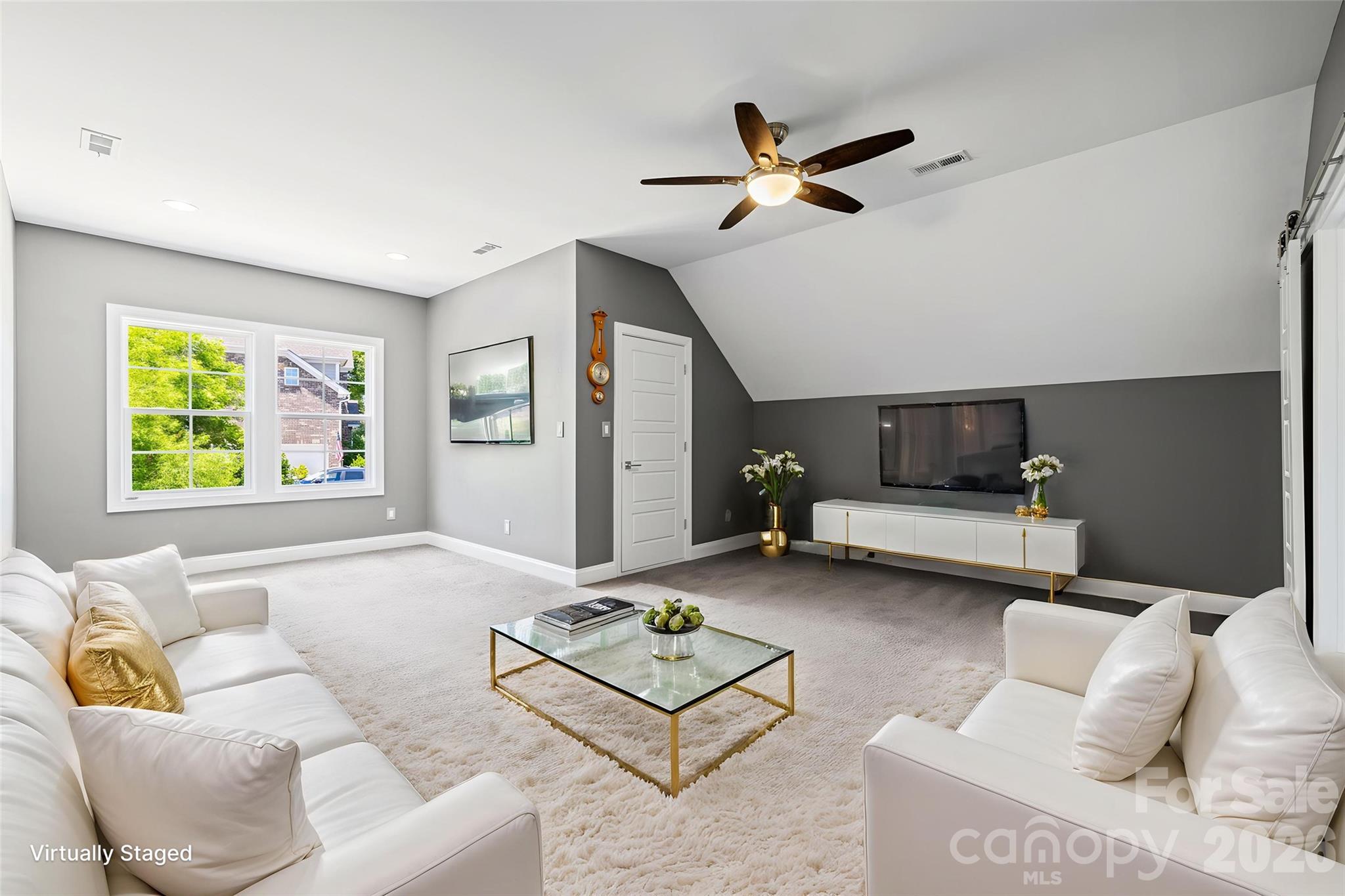 3522 Aqua Point Drive — York