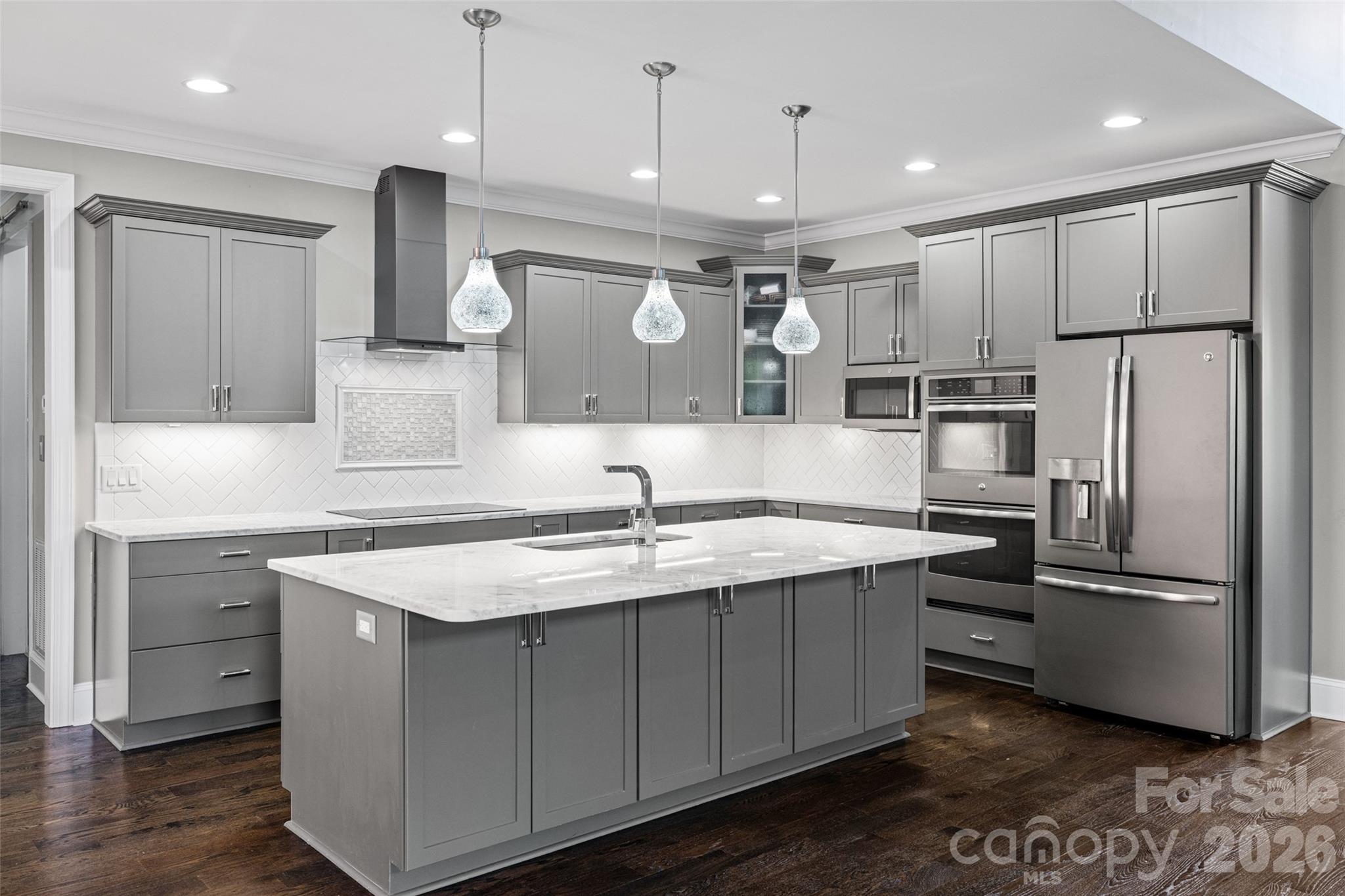 3522 Aqua Point Drive — York