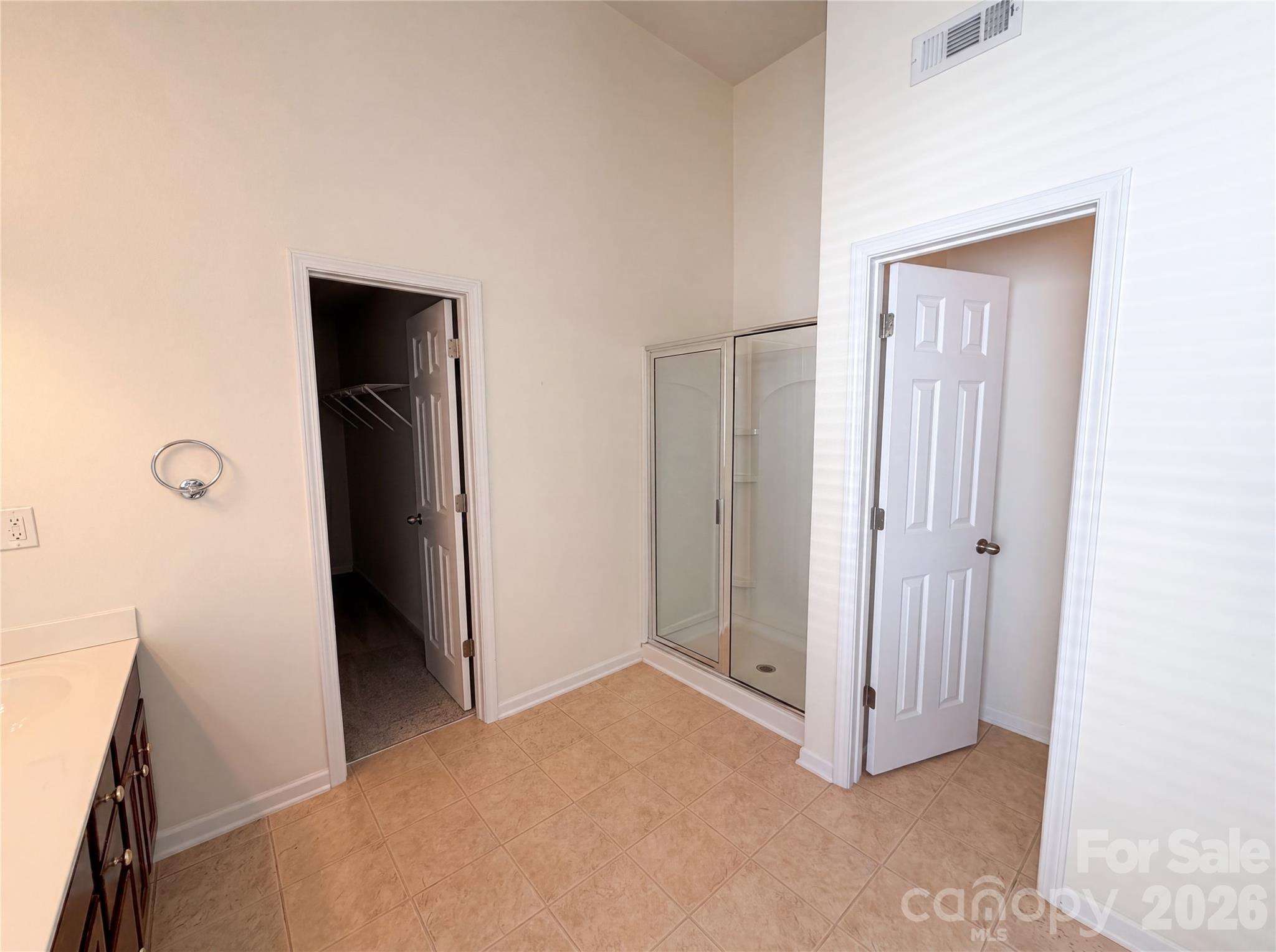 10050 Montrose Drive NW — Charlotte