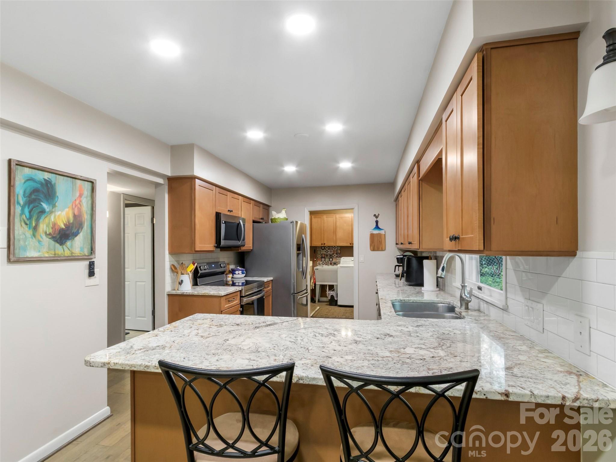 597 Sweetwater Ridge Road — Burnsville