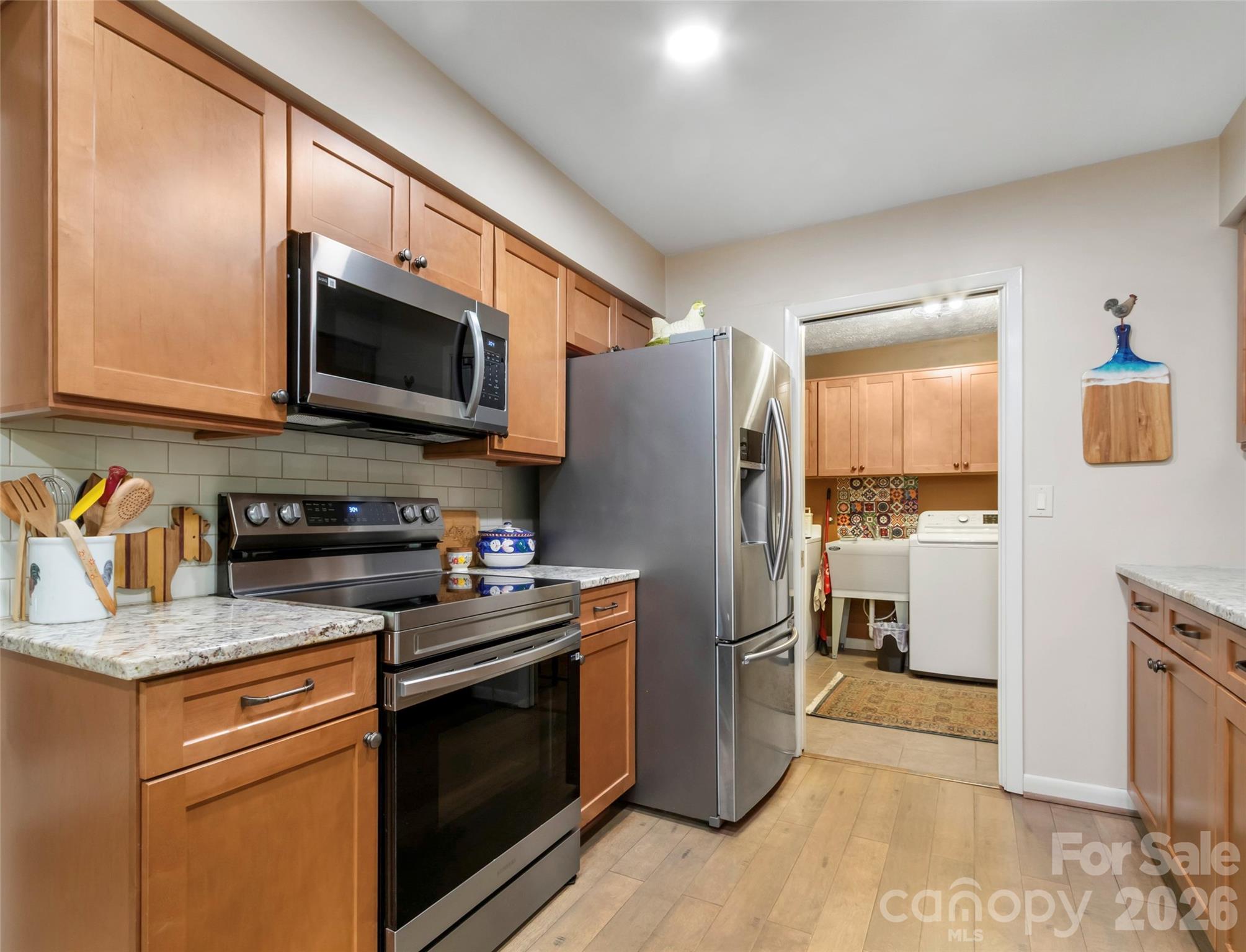 597 Sweetwater Ridge Road — Burnsville