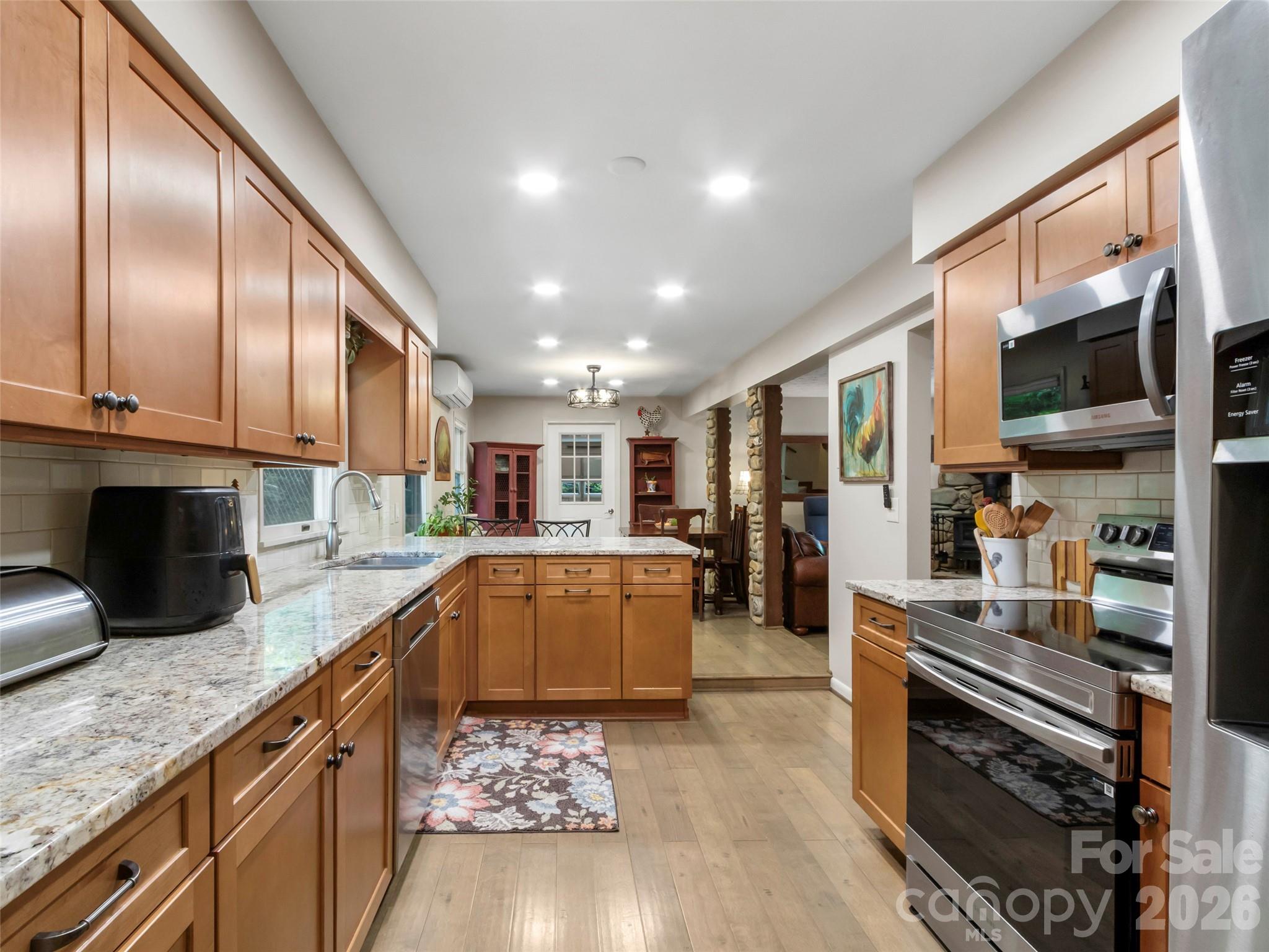 597 Sweetwater Ridge Road — Burnsville