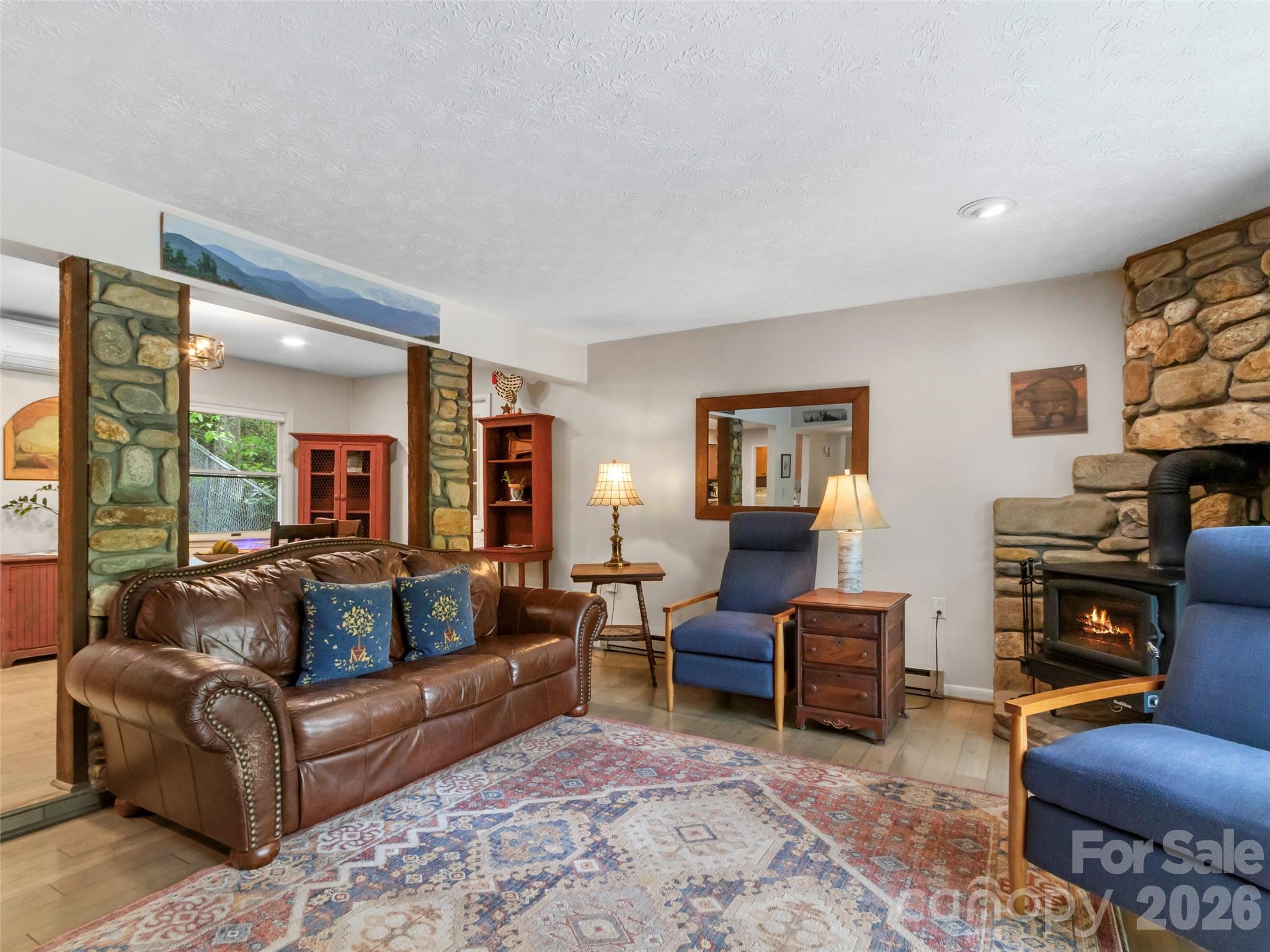 597 Sweetwater Ridge Road — Burnsville