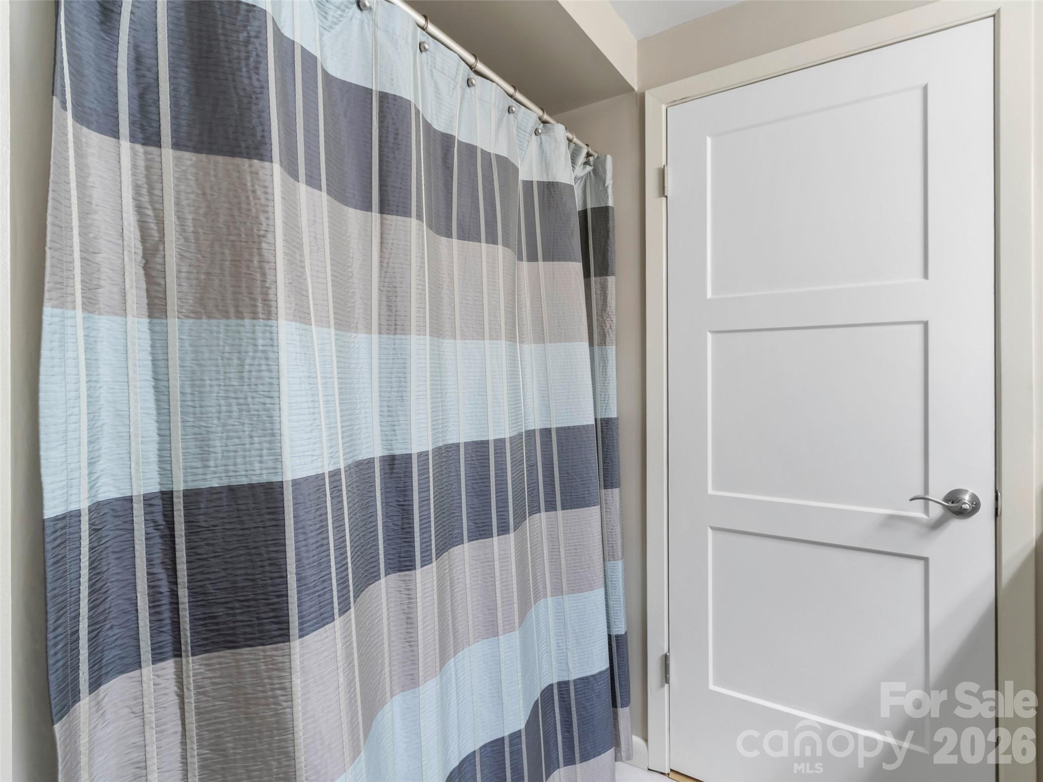 597 Sweetwater Ridge Road — Burnsville