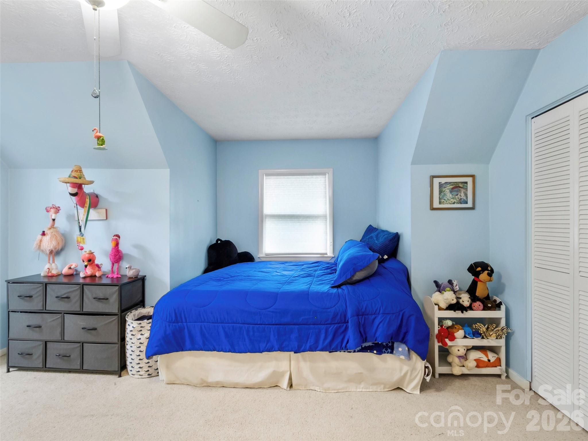 597 Sweetwater Ridge Road — Burnsville