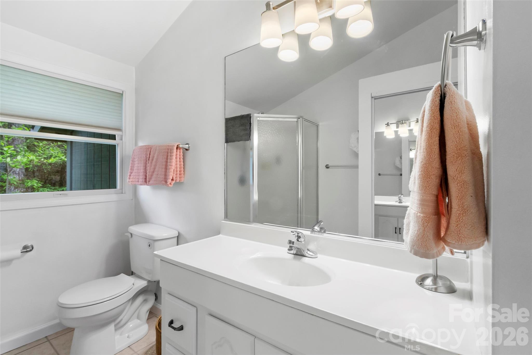 597 Sweetwater Ridge Road — Burnsville