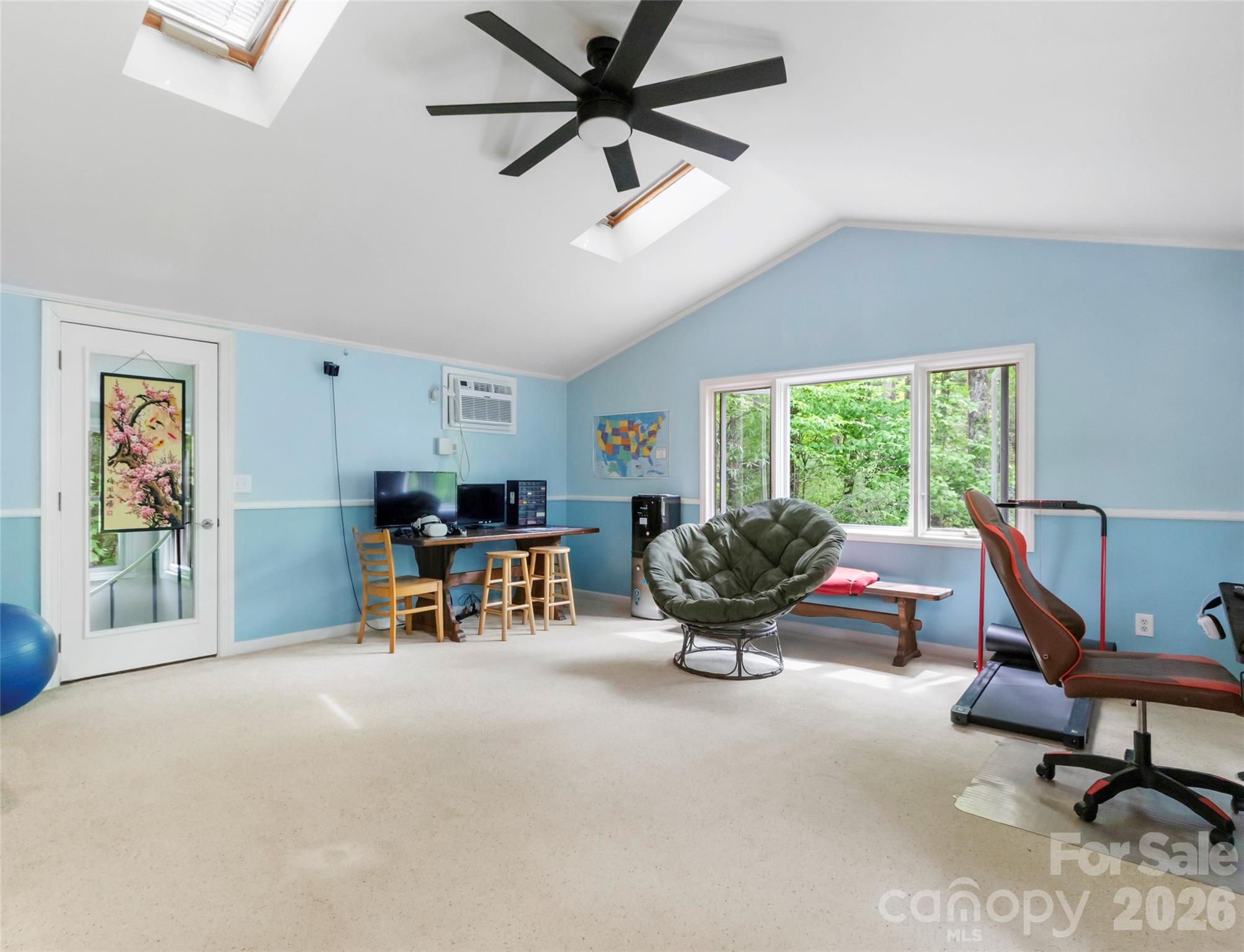 597 Sweetwater Ridge Road — Burnsville