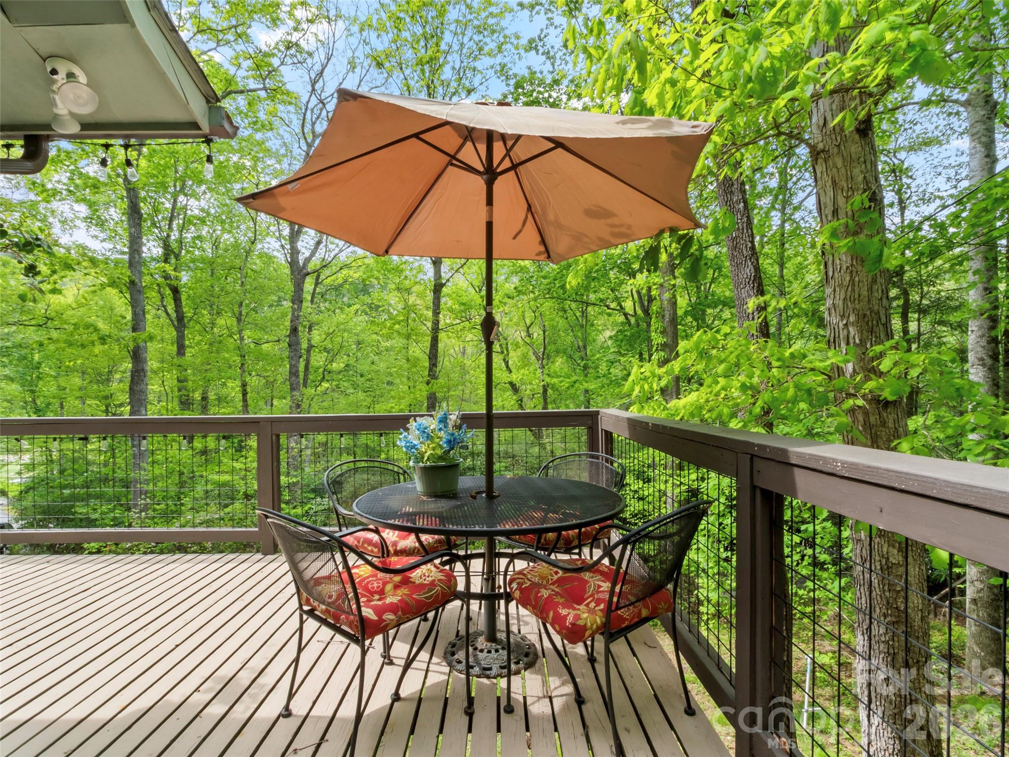 597 Sweetwater Ridge Road — Burnsville
