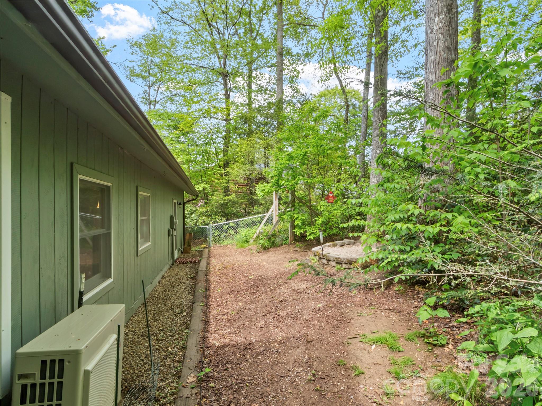 597 Sweetwater Ridge Road — Burnsville