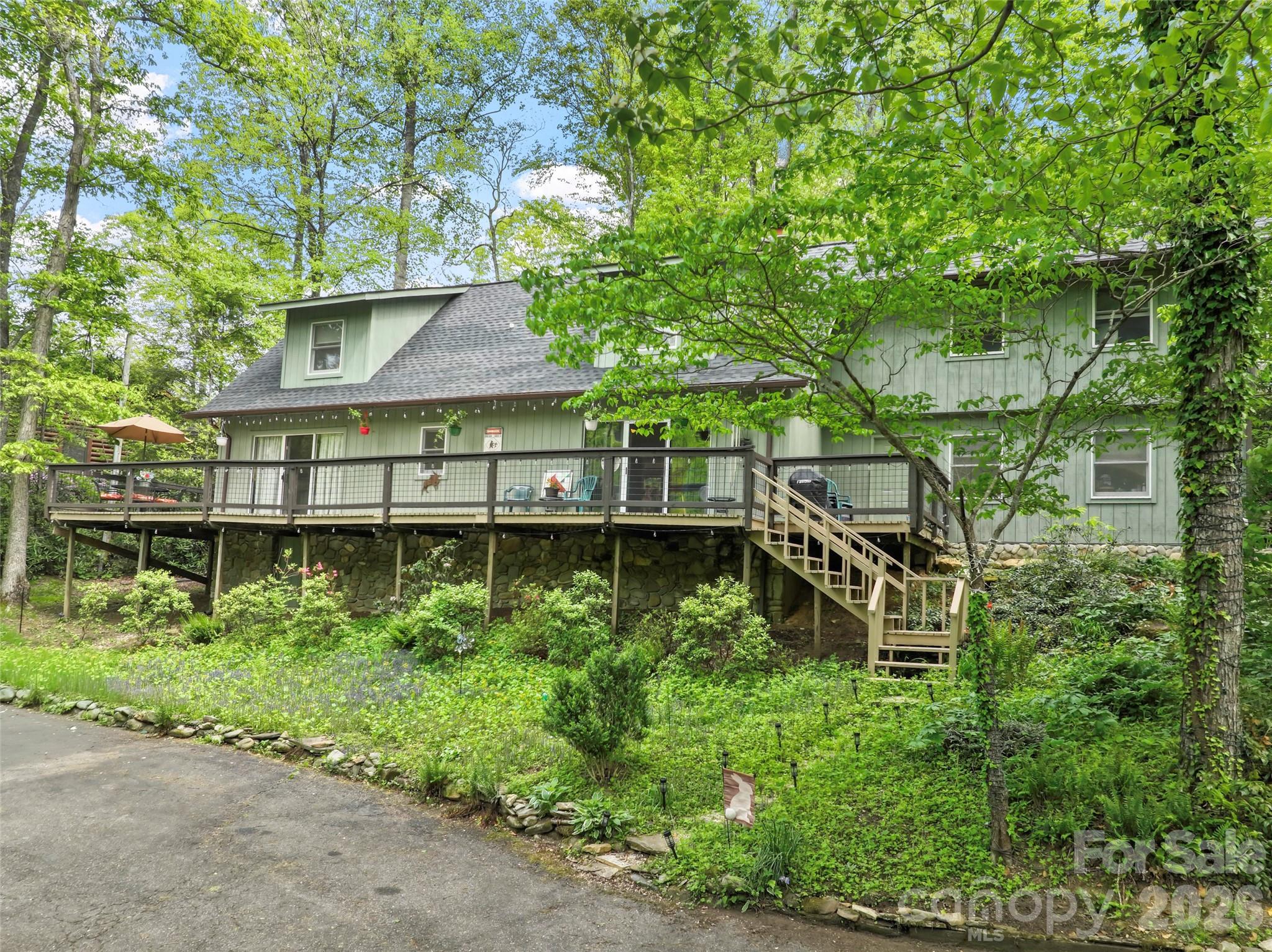 597 Sweetwater Ridge Road — Burnsville