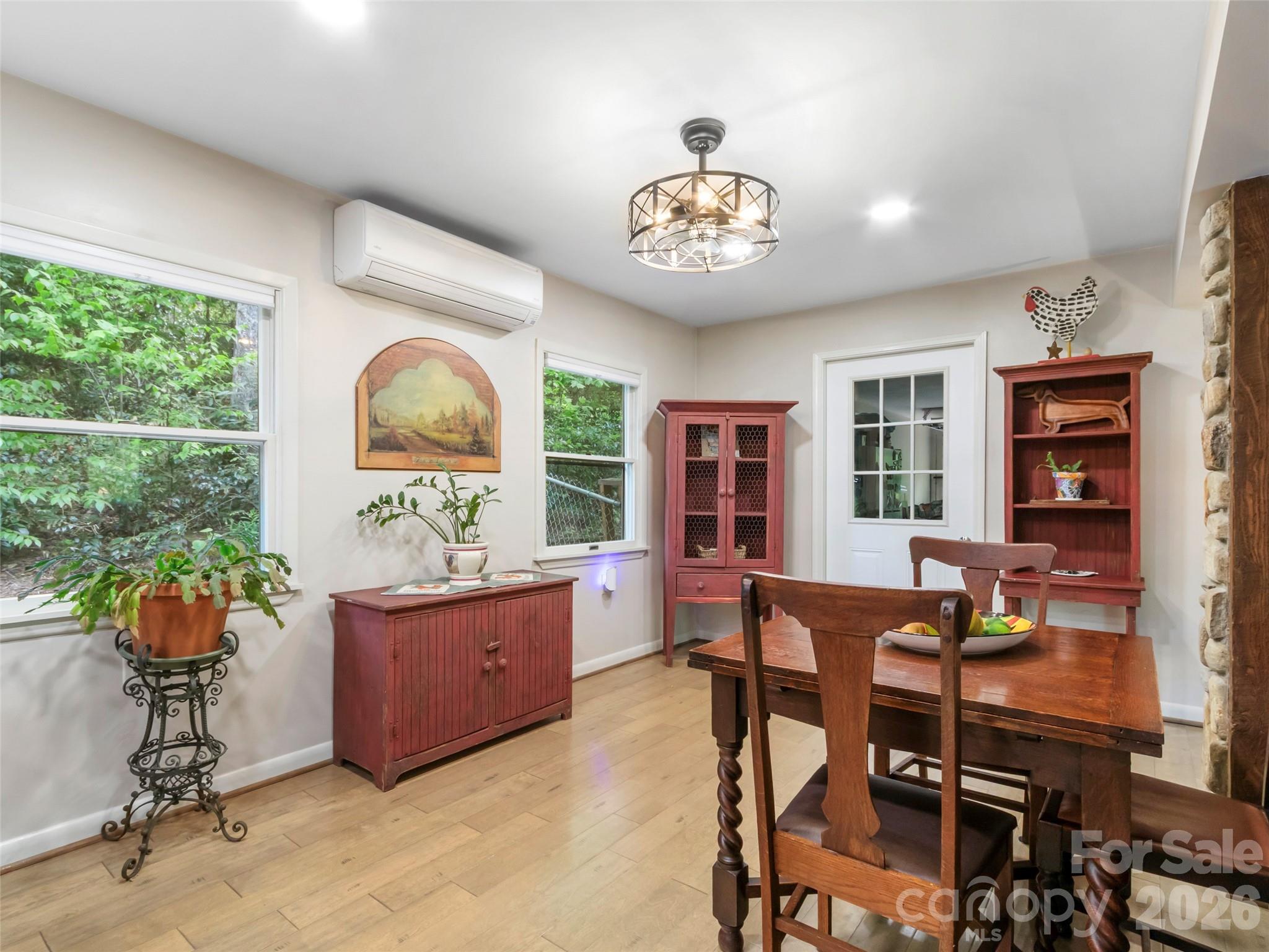 597 Sweetwater Ridge Road — Burnsville