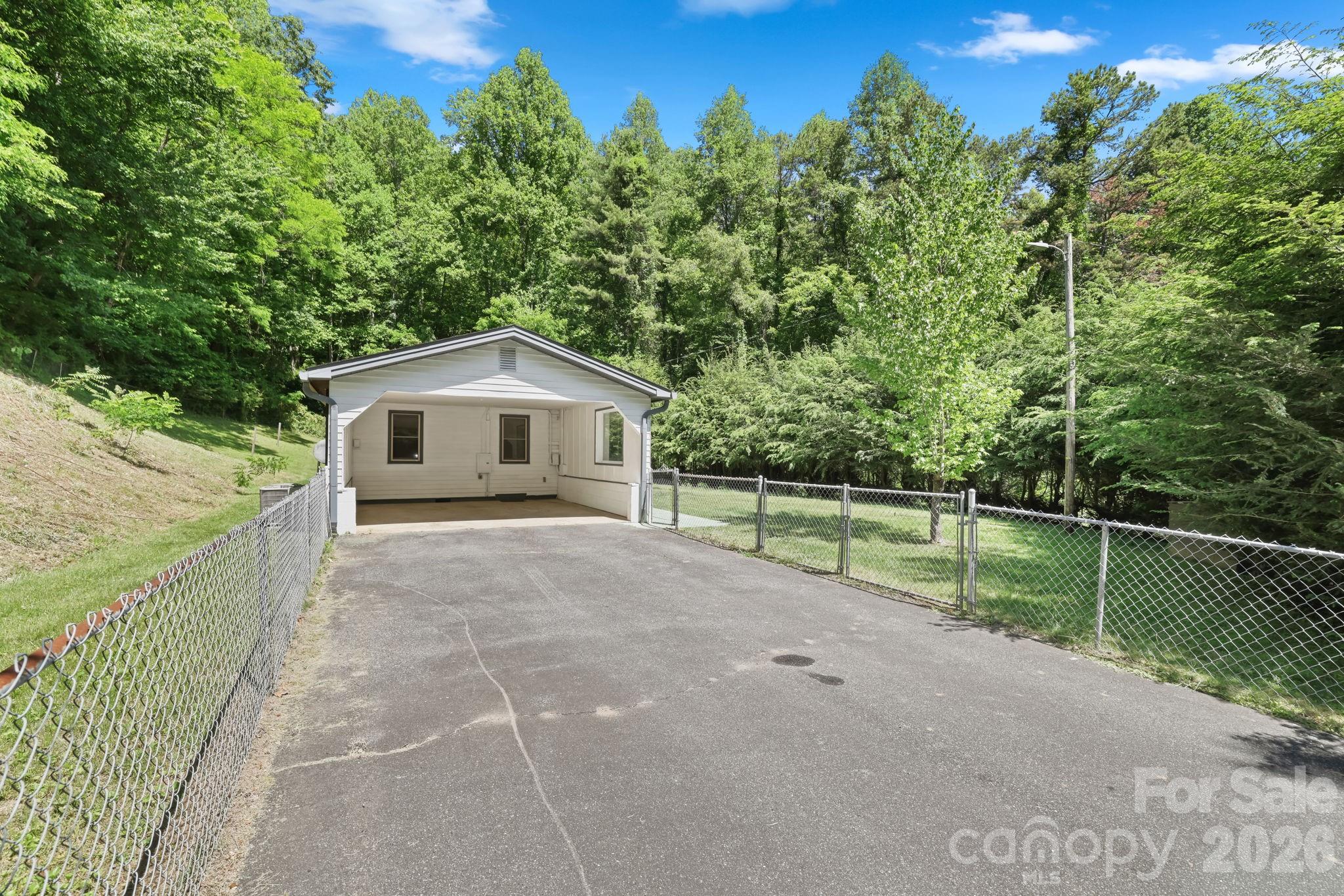 270 Slim Dillard Road — Sylva