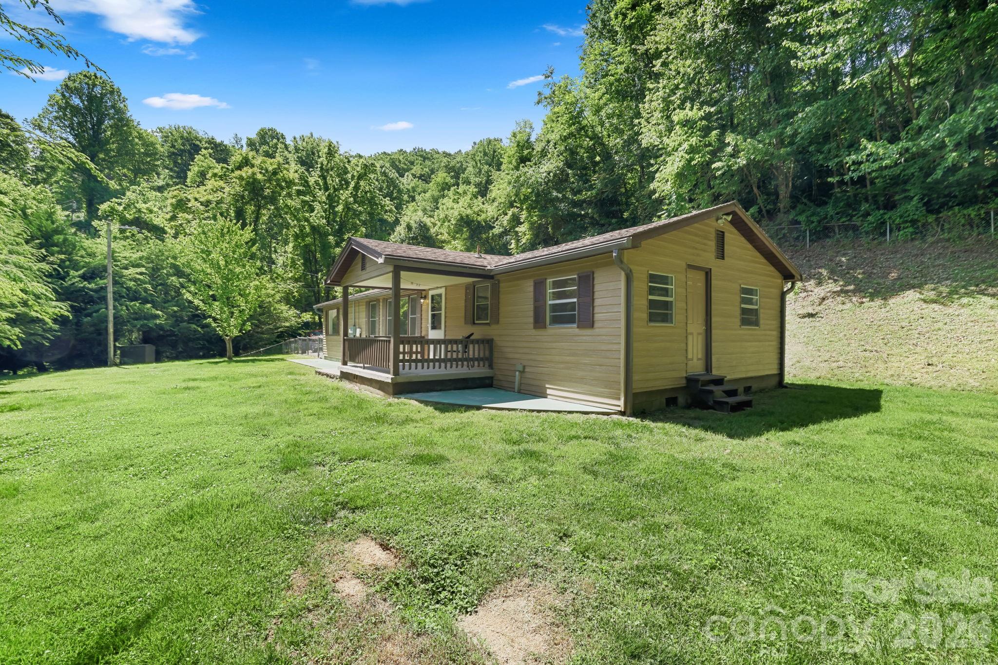 270 Slim Dillard Road — Sylva