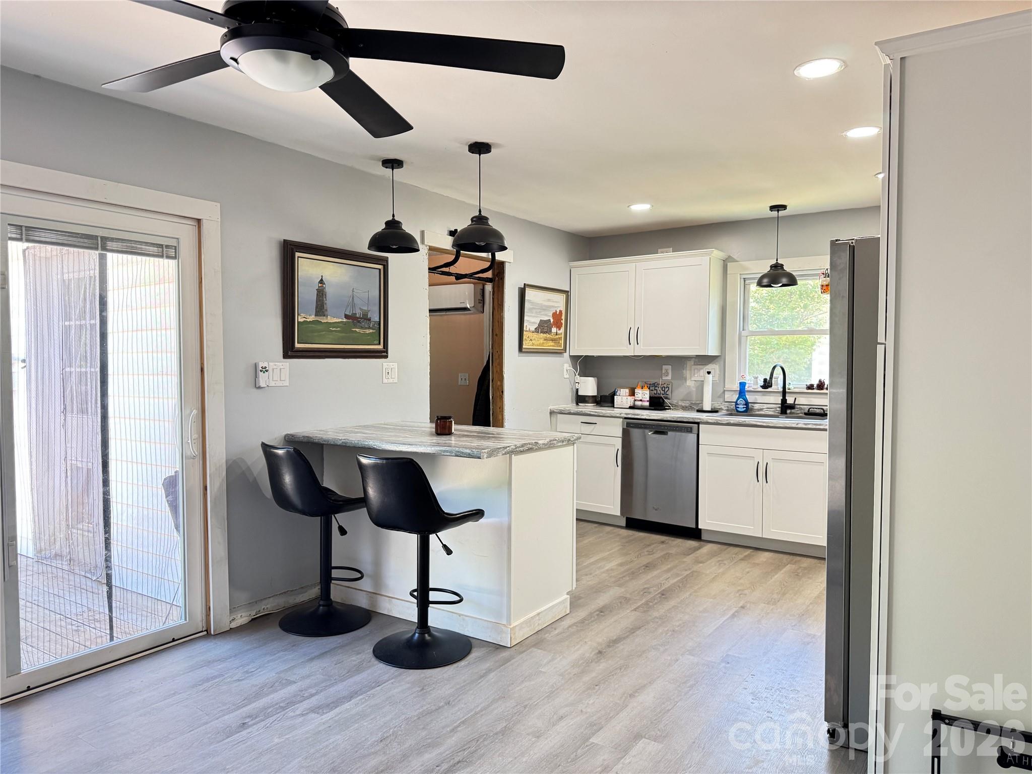 704 Morningside Drive — Mount Holly