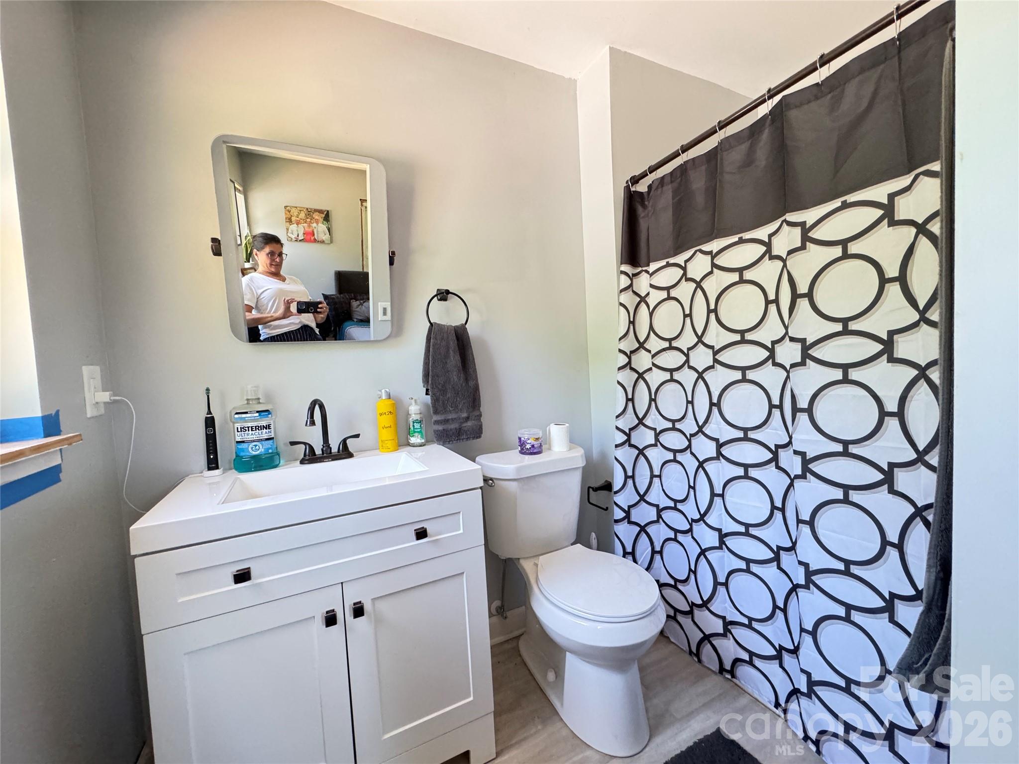 704 Morningside Drive — Mount Holly