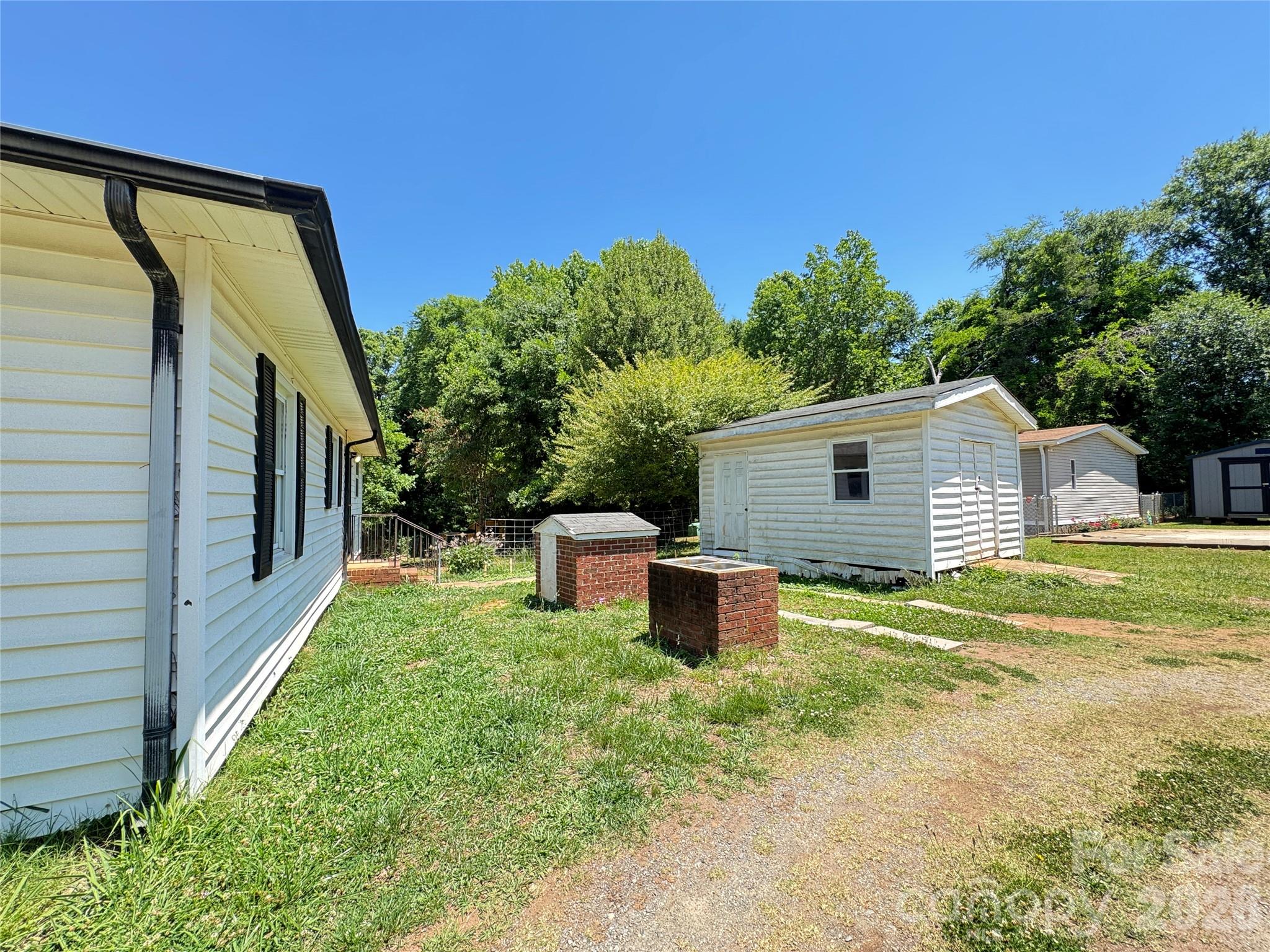 704 Morningside Drive — Mount Holly