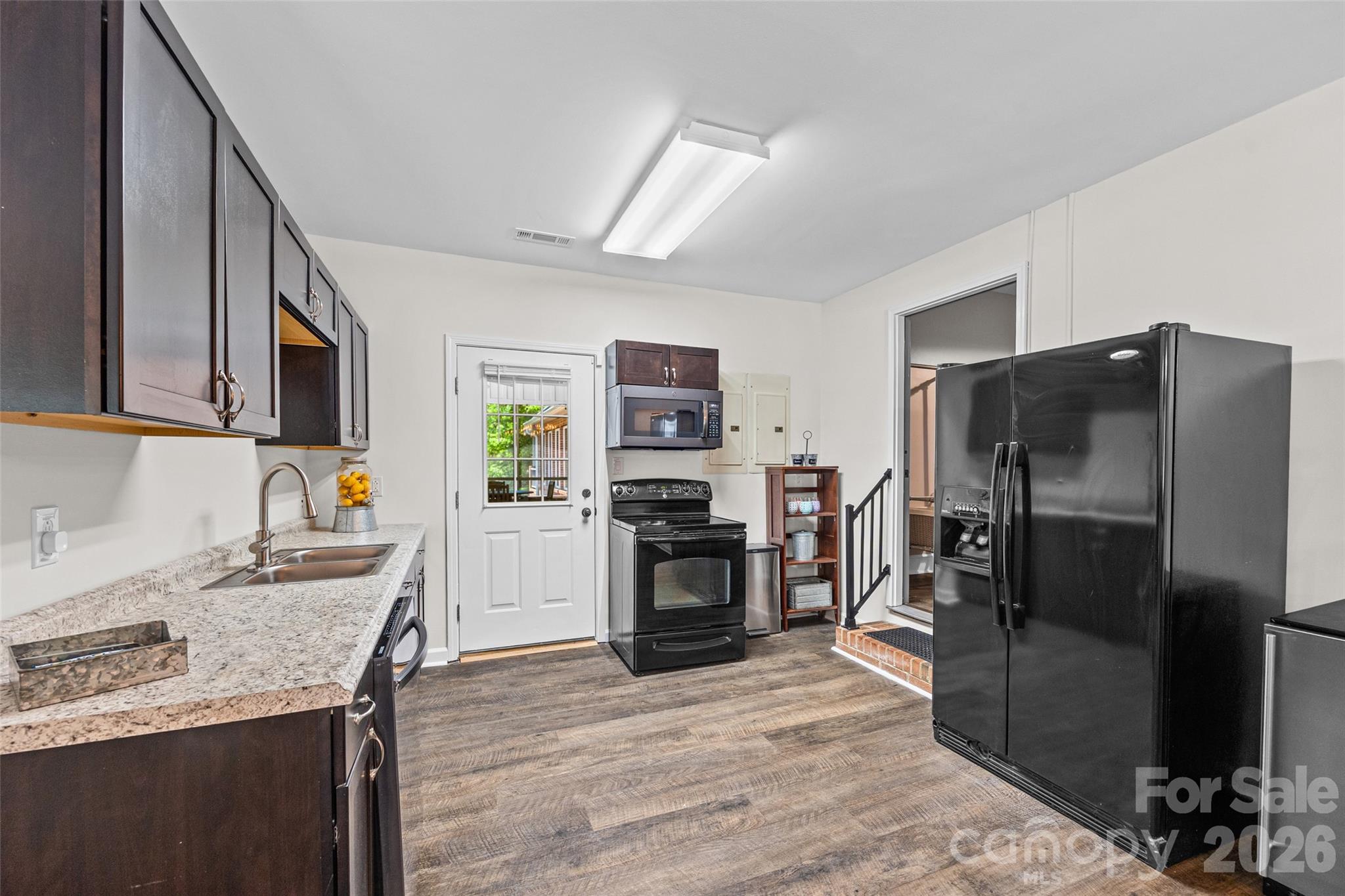 16105 Langston Drive — Charlotte
