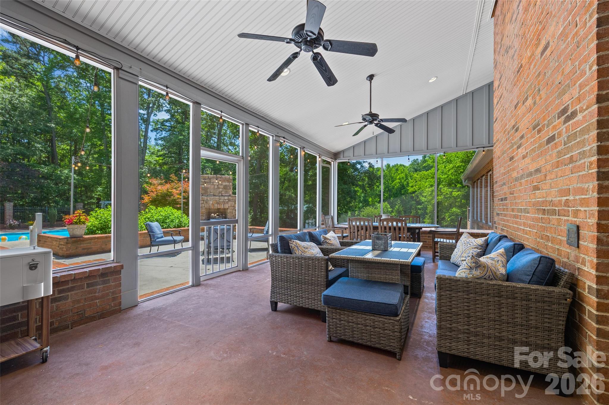 16105 Langston Drive — Charlotte
