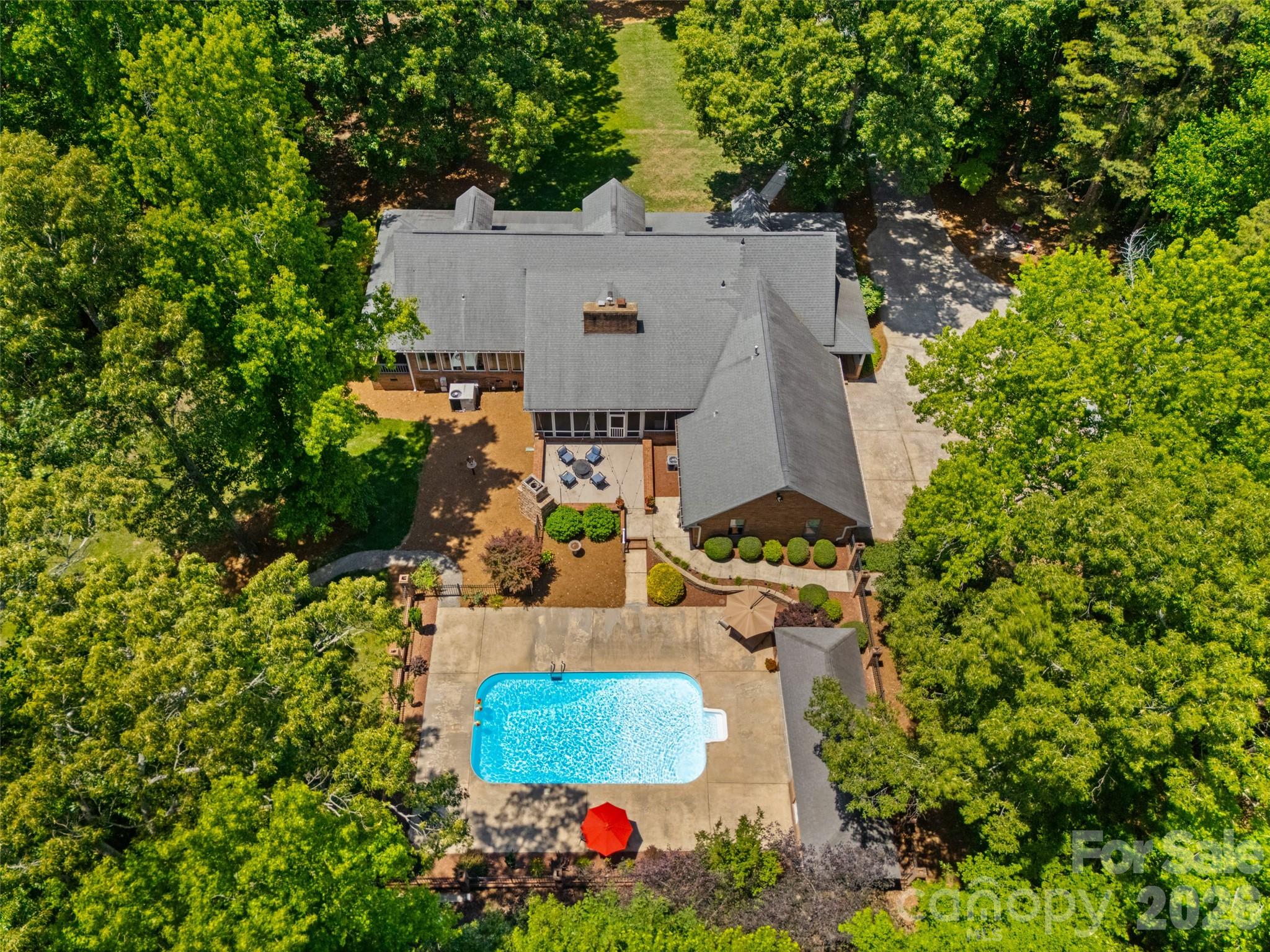 16105 Langston Drive — Charlotte